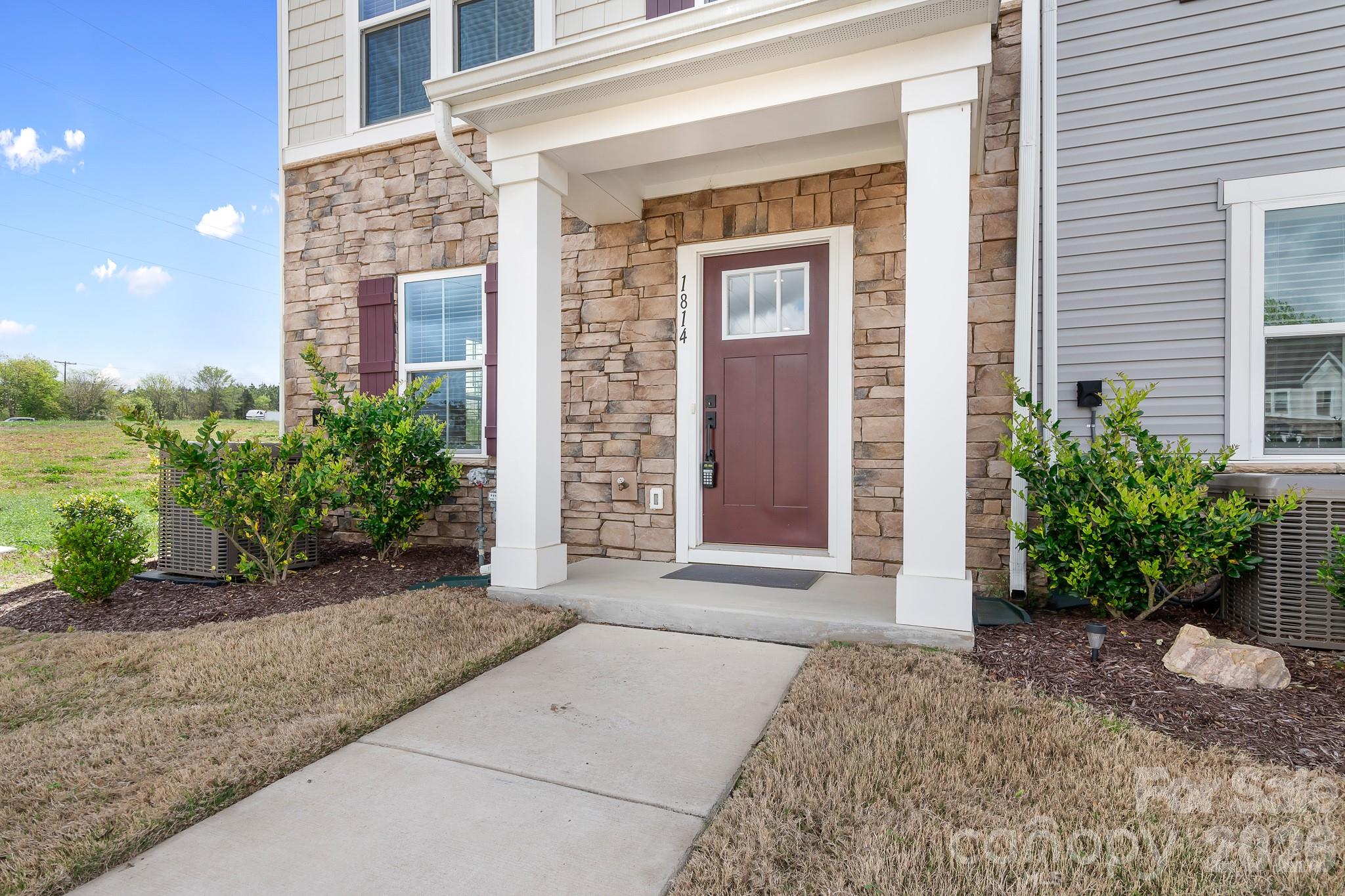The Towns at Mallard Mills - Residential