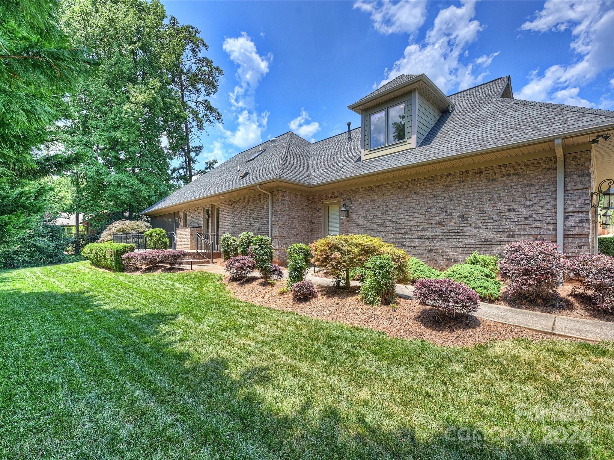 River Hills - Residential