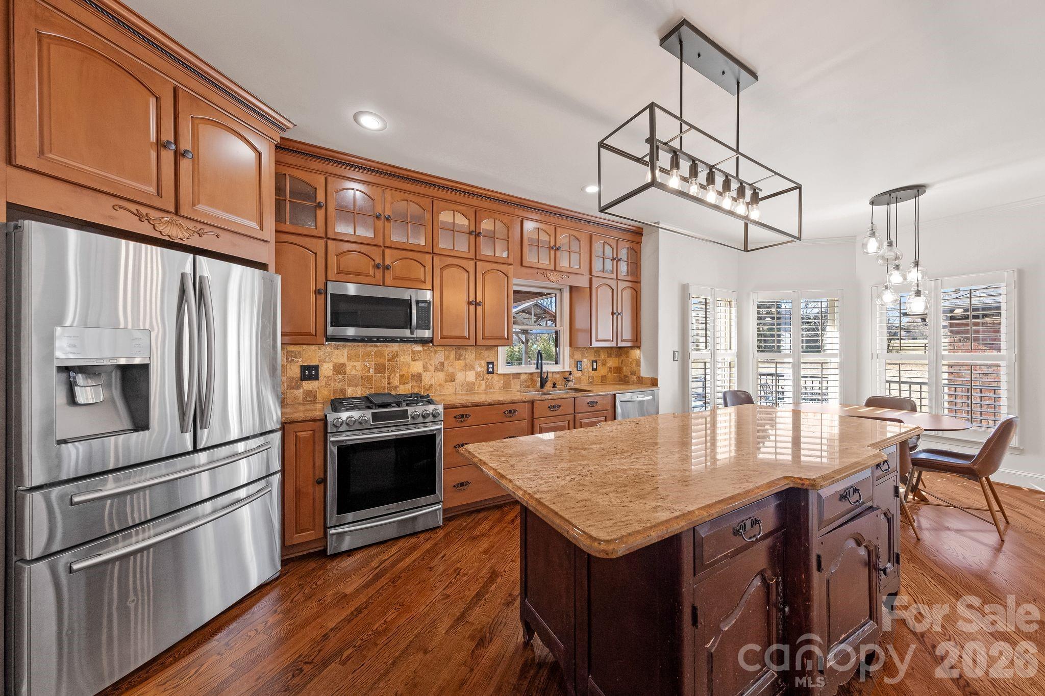 Carolando - Residential