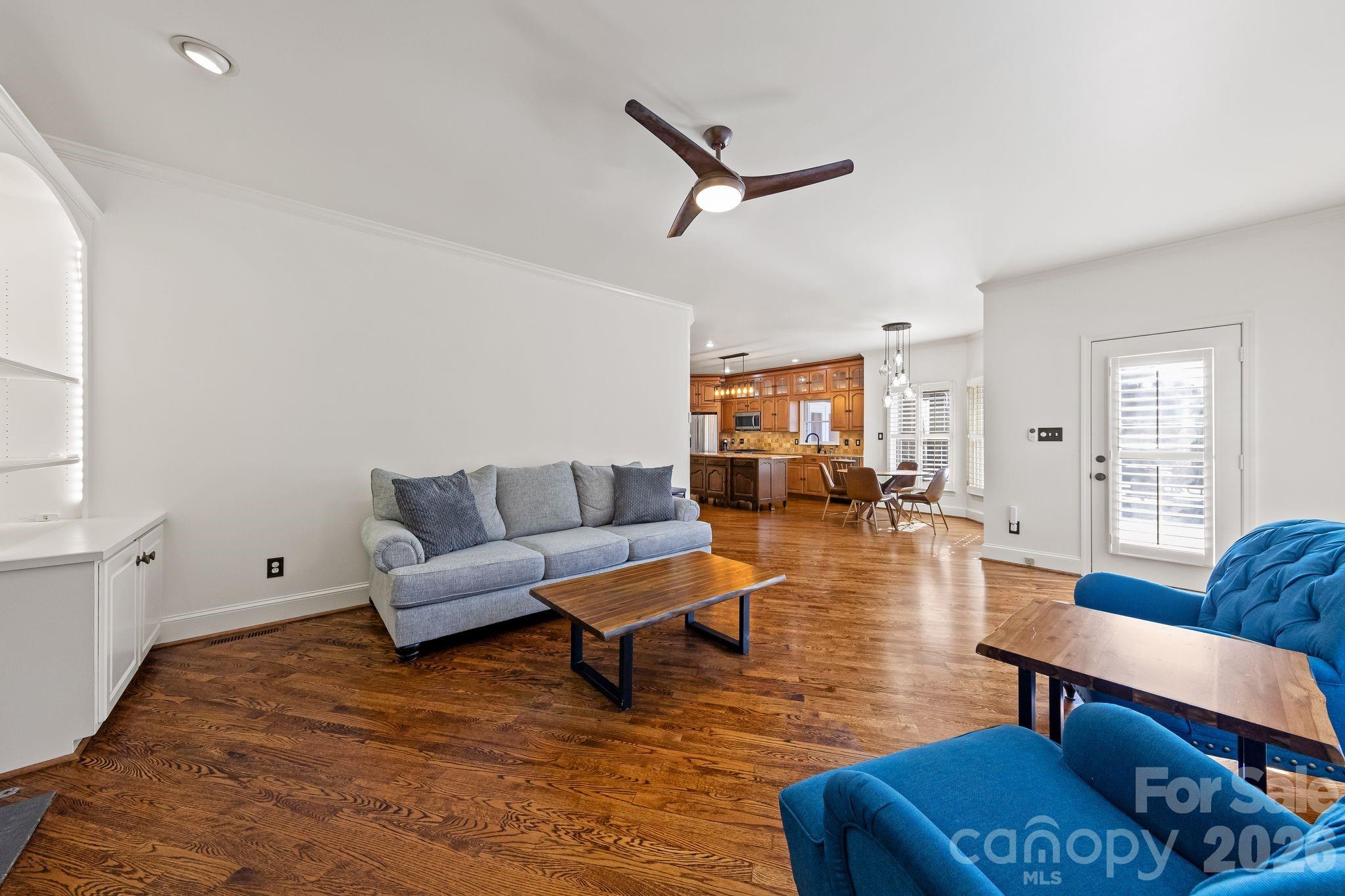 Carolando - Residential