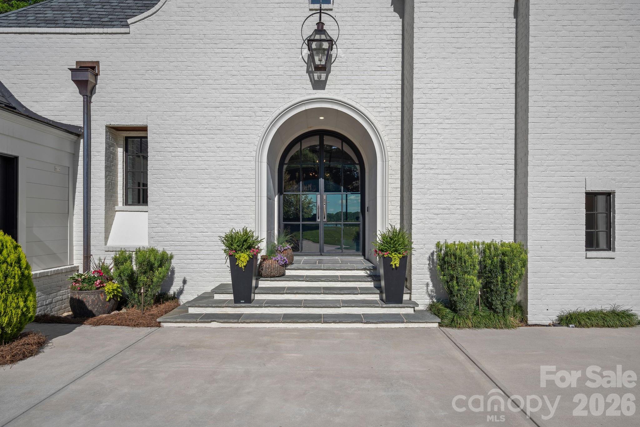 Live Oaks - Residential