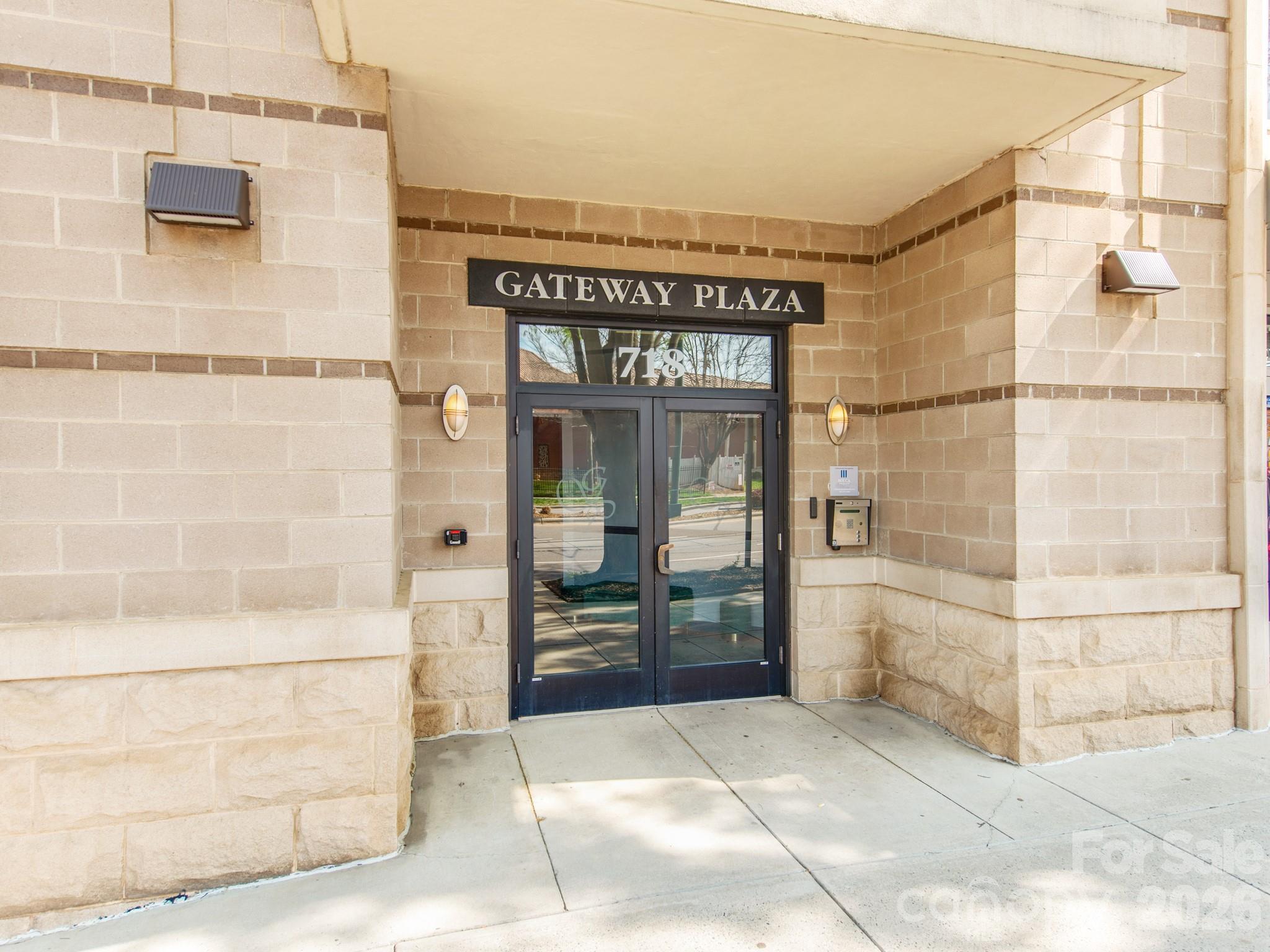 Gateway Plaza - Residential