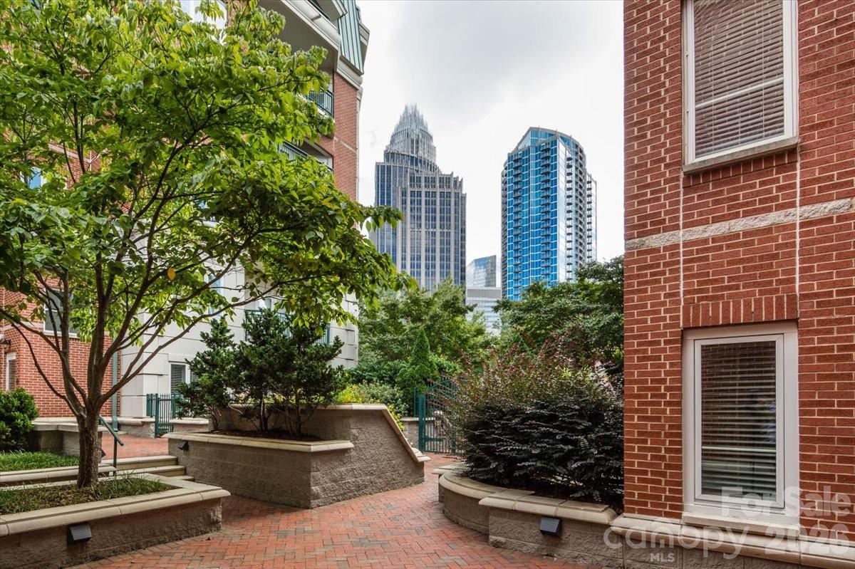 Jefferson Square - Residential