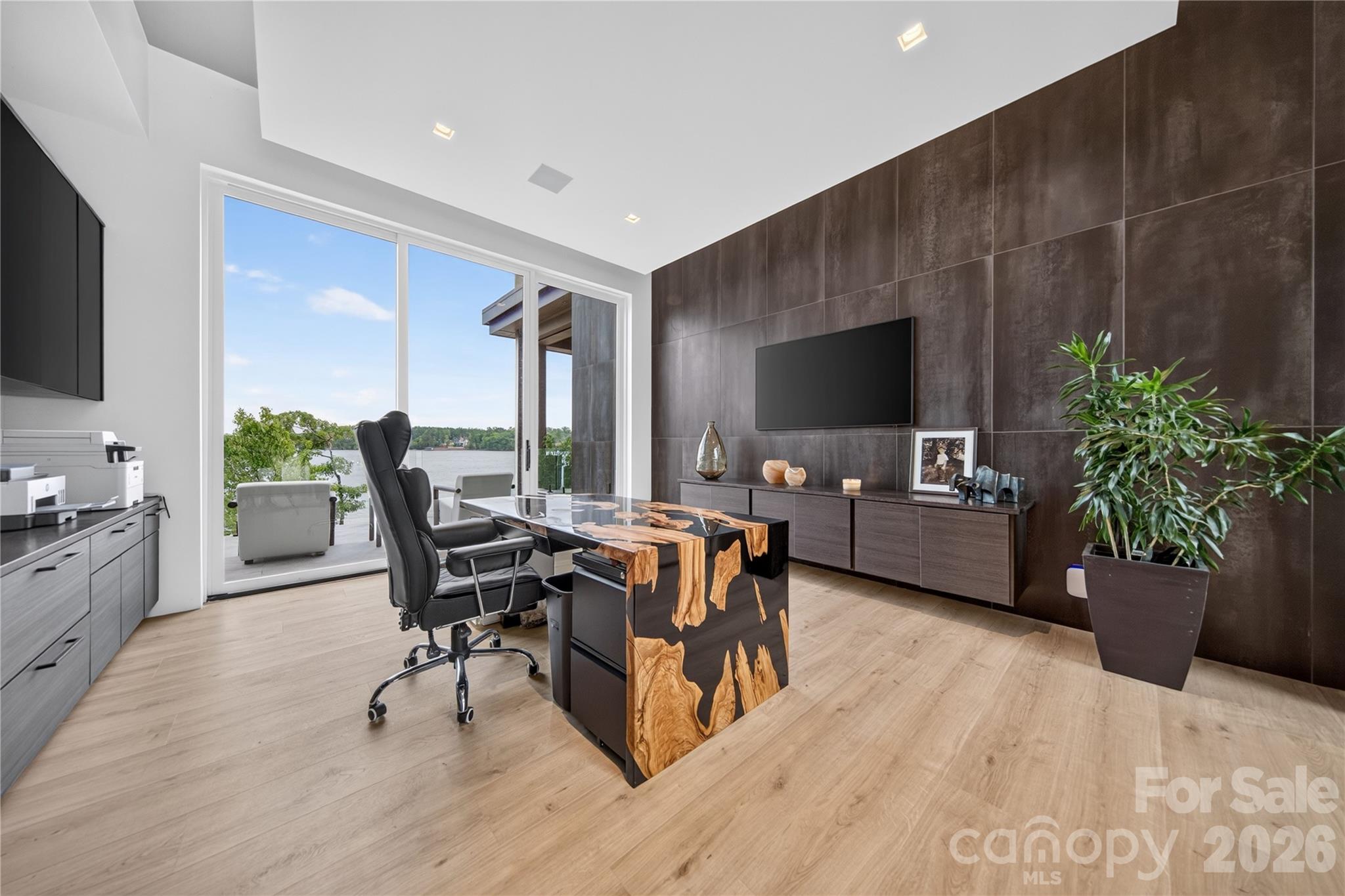Edgewater - Residential