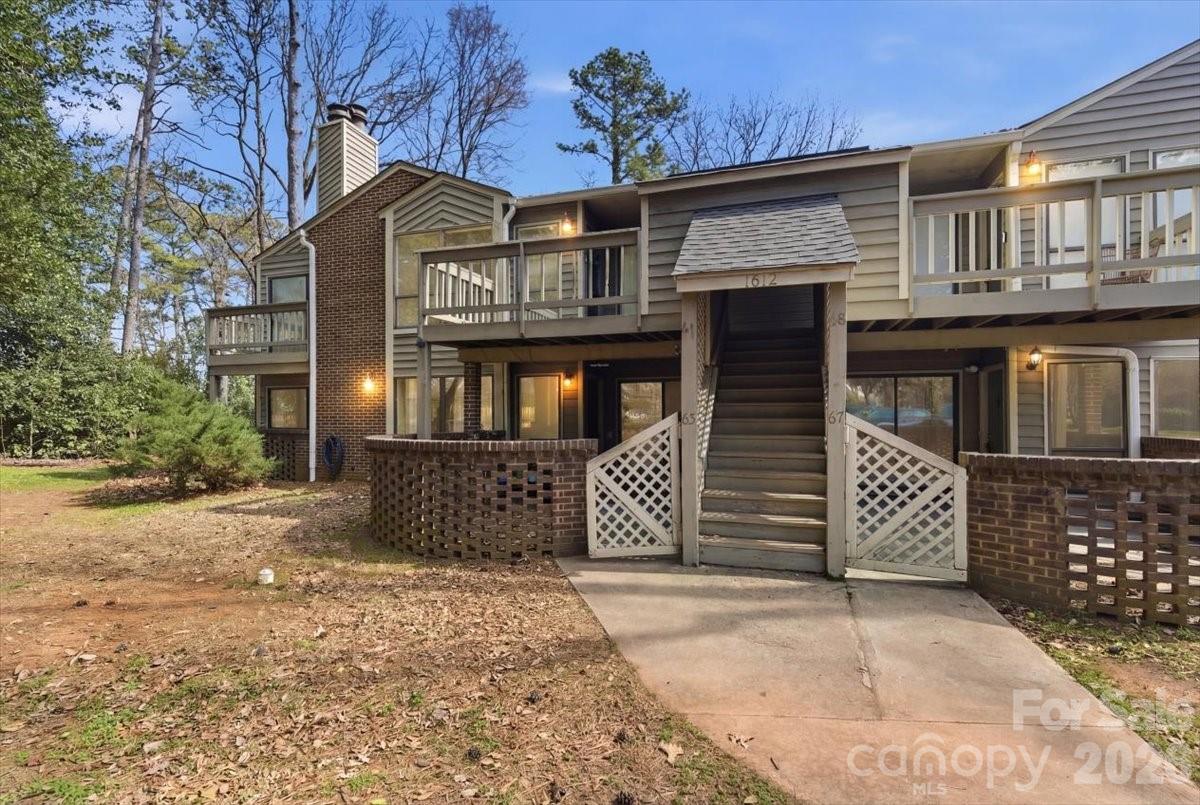 Sharon Place - Residential