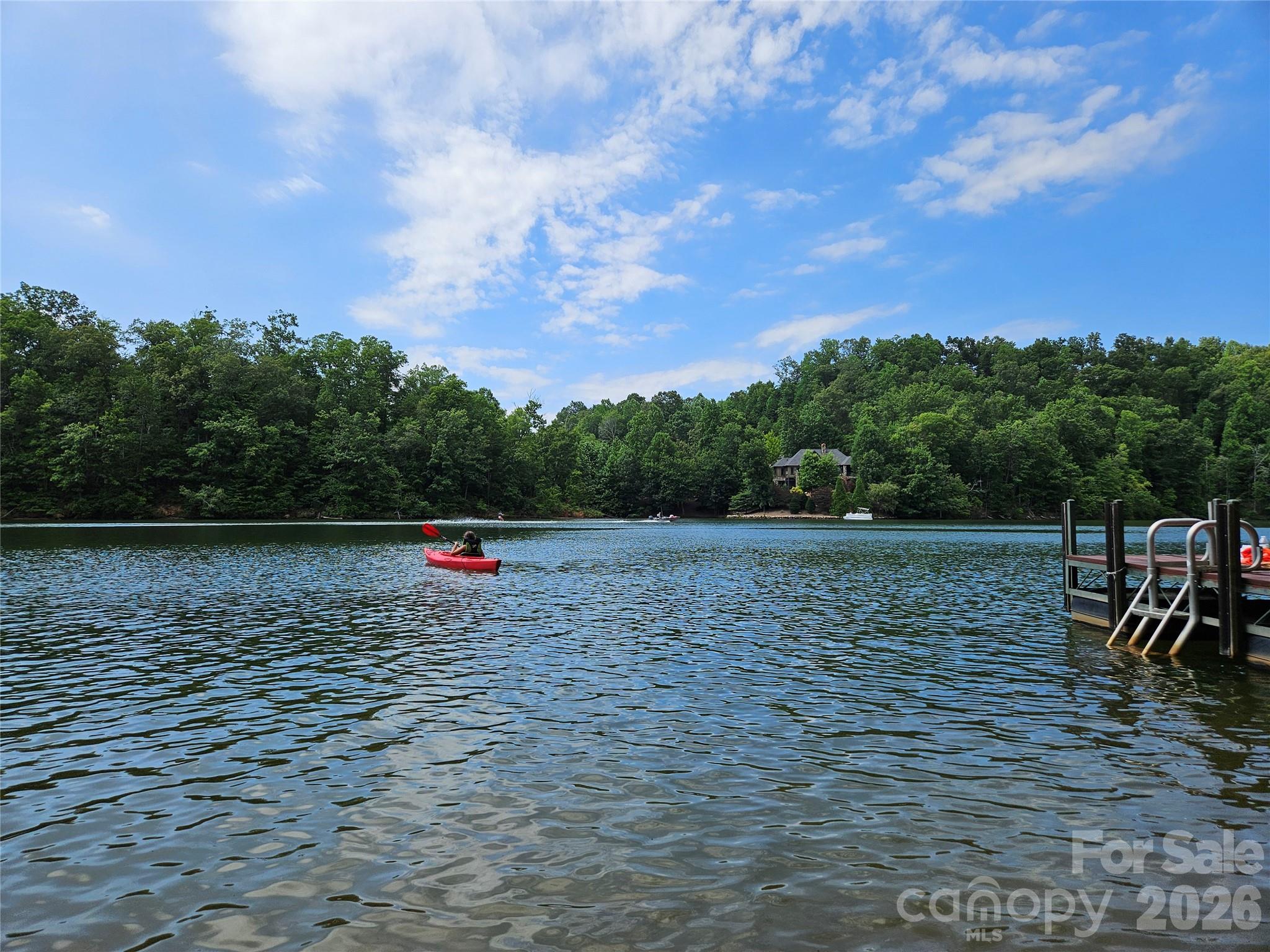 Lake Adger - Land