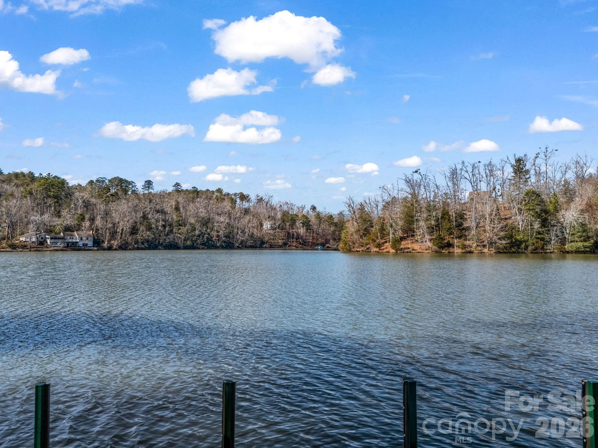 Lake Adger - Land