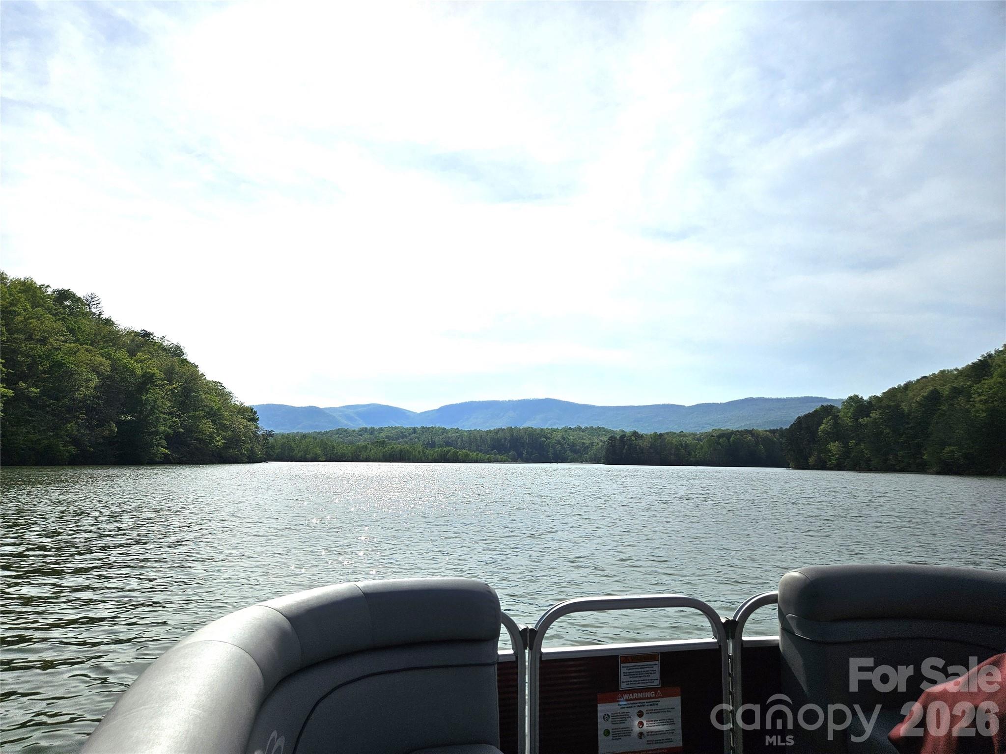 Lake Adger - Land