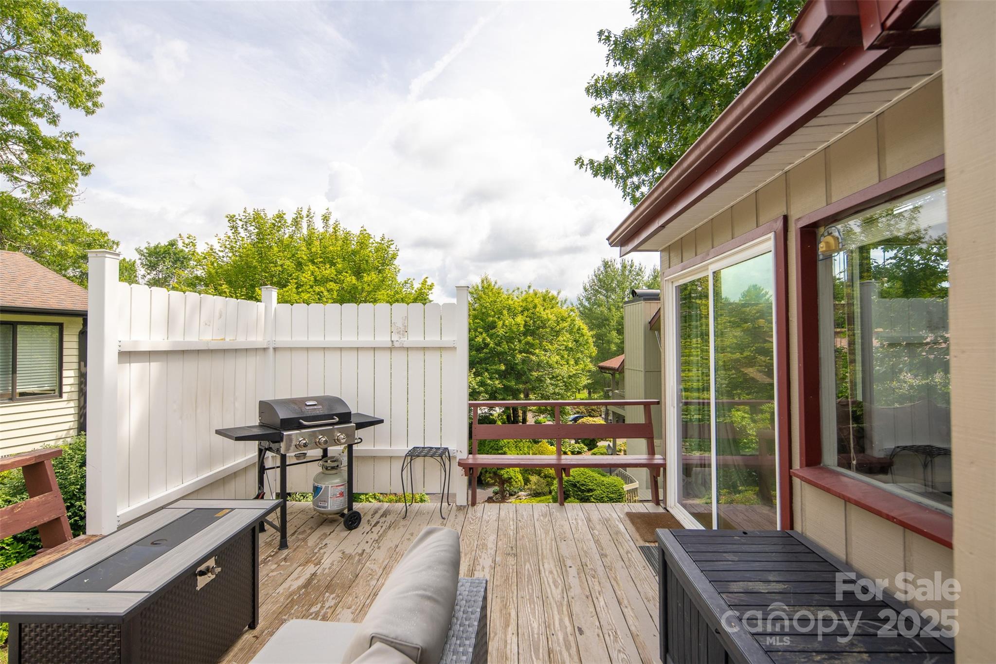 Linville Land Harbor - Residential
