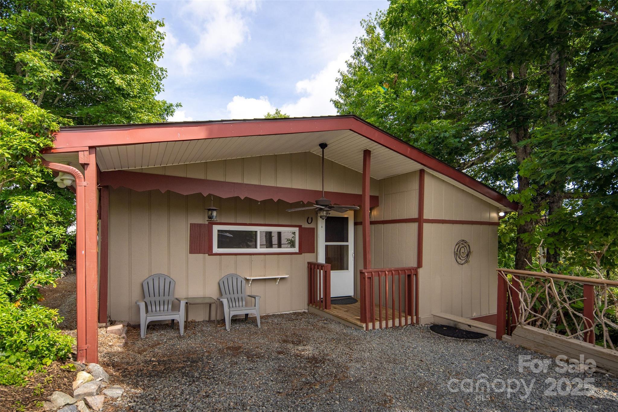 Linville Land Harbor - Residential