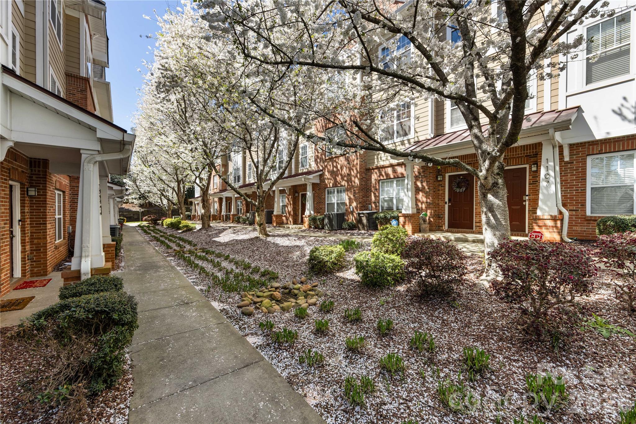 Elizabeth - Residential