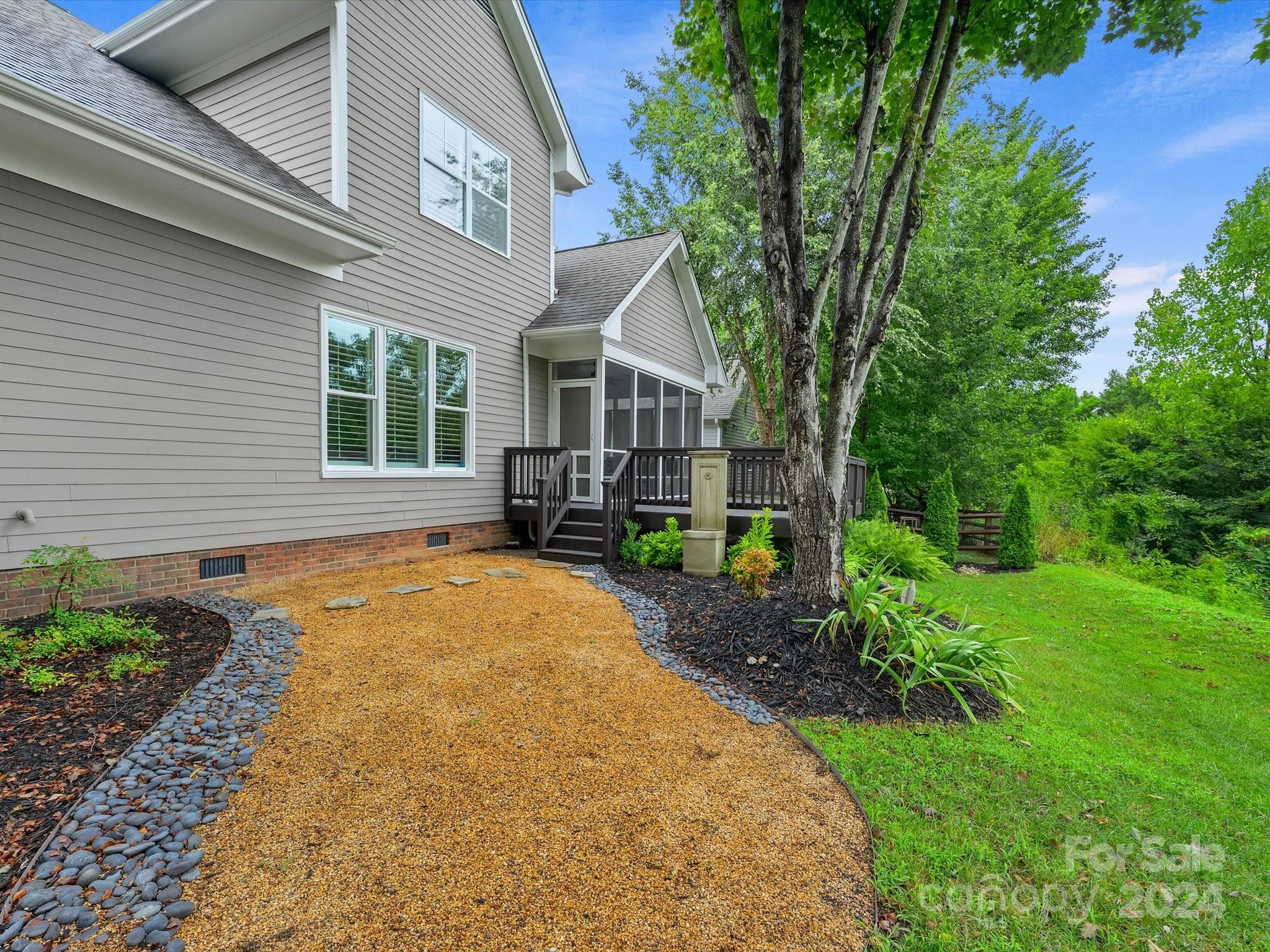 Lake Shore - Residential