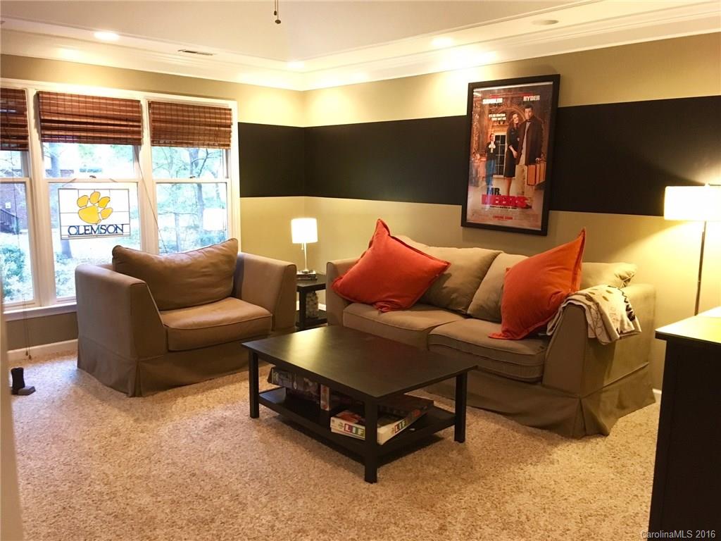 Rawlinson Acres II - Residential