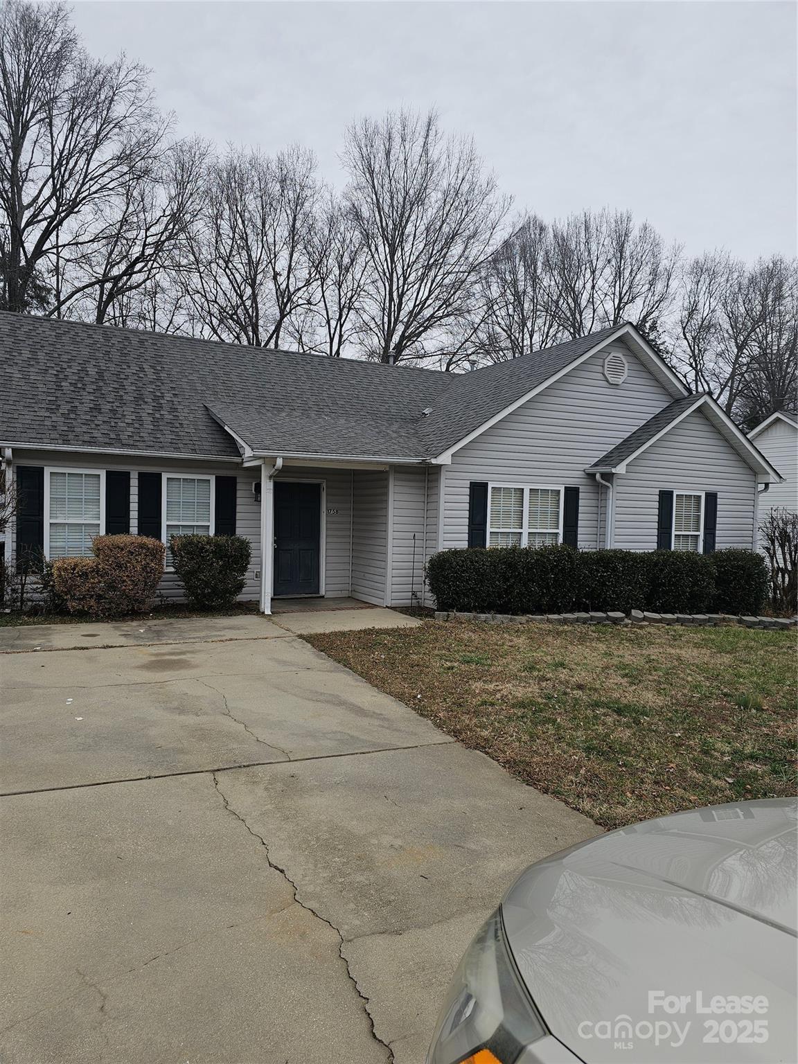 Welcome to this beautiful 3br/2ba 1190 sq. ft home in Bristol Park. Vaulted ceilings and hardwood floors in living room. Fenced in Back yard and nice deck.. Schedule a tour today!