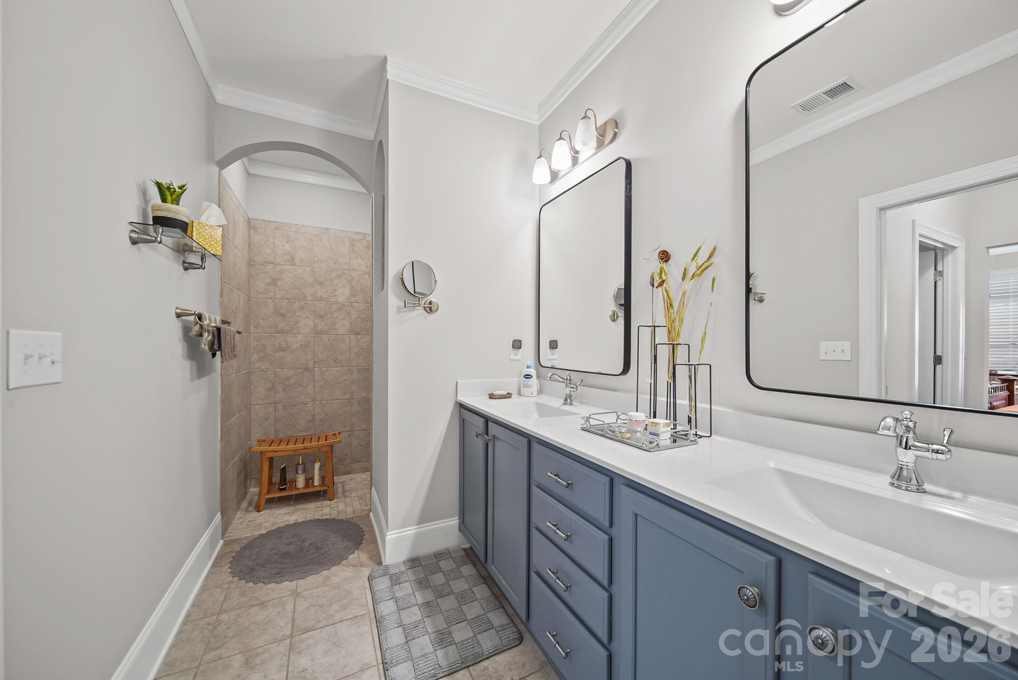 Courtyards At Harrisburg - Residential