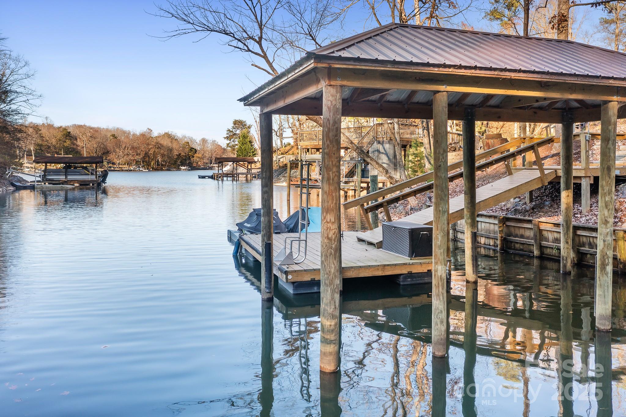 Tega Cay - Residential