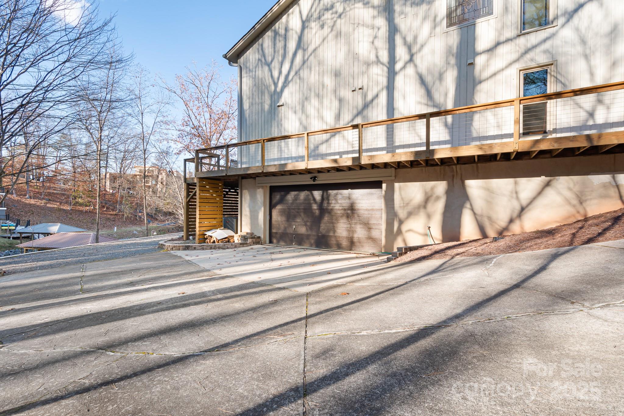 Tega Cay - Residential