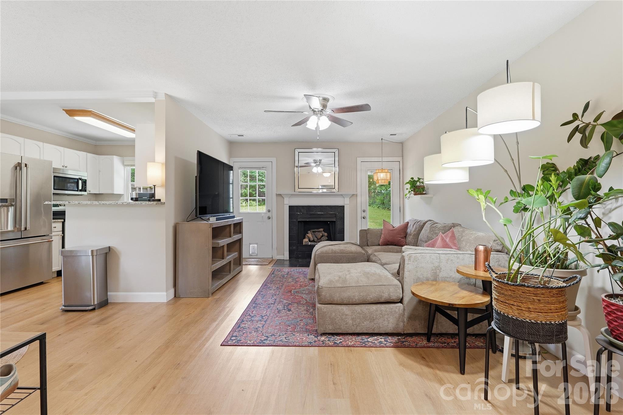 Four Seasons - Residential