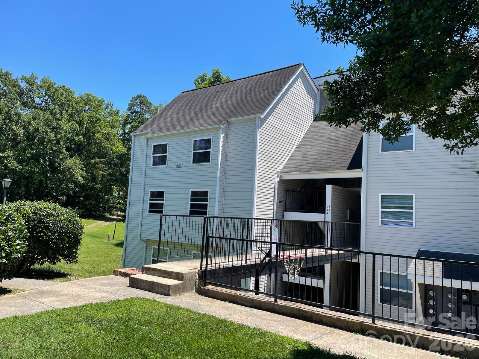 Pawtuckett on The Green - Residential
