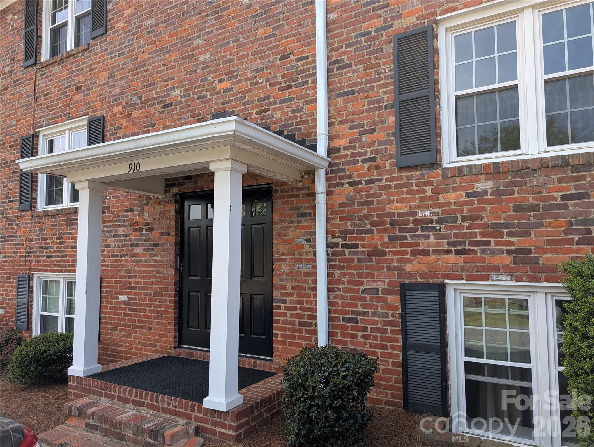McAlway Manor - Residential