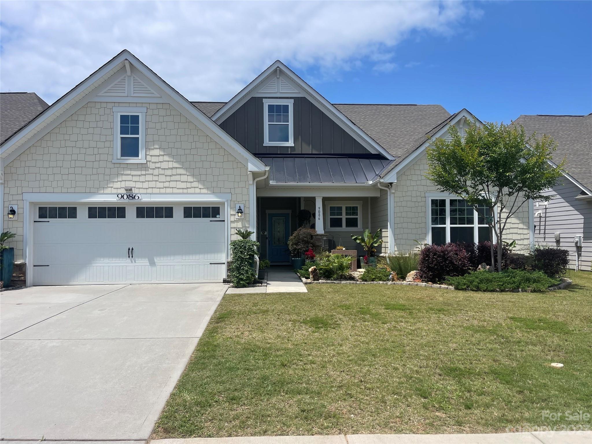 Private backyard overlooking Ford Pond. Large patio with fire pit and gazebo cover. Beautiful landscape. Gourmet Kitchen. Huge Island for entertaining. Screened porch leads to huge paver patio. Everything you need on the main with a bedroom, Full Bathroom upstairs with 2 bonus rooms. Wonderful Summerhouse at Paddlers Cove subdivision.