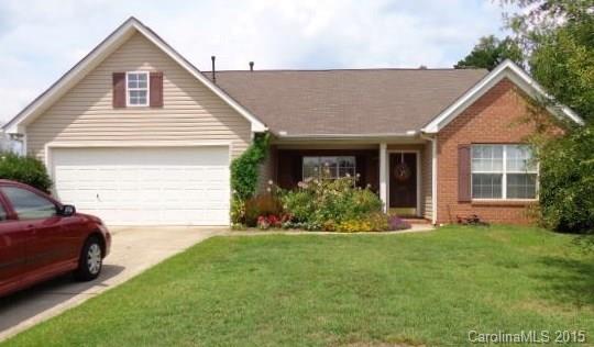 Well-maintained home with great floor plan. 4 bedrooms, ranch style home on slab. Formal dining room and breakfast nook. Fireplace with gas logs in great room.