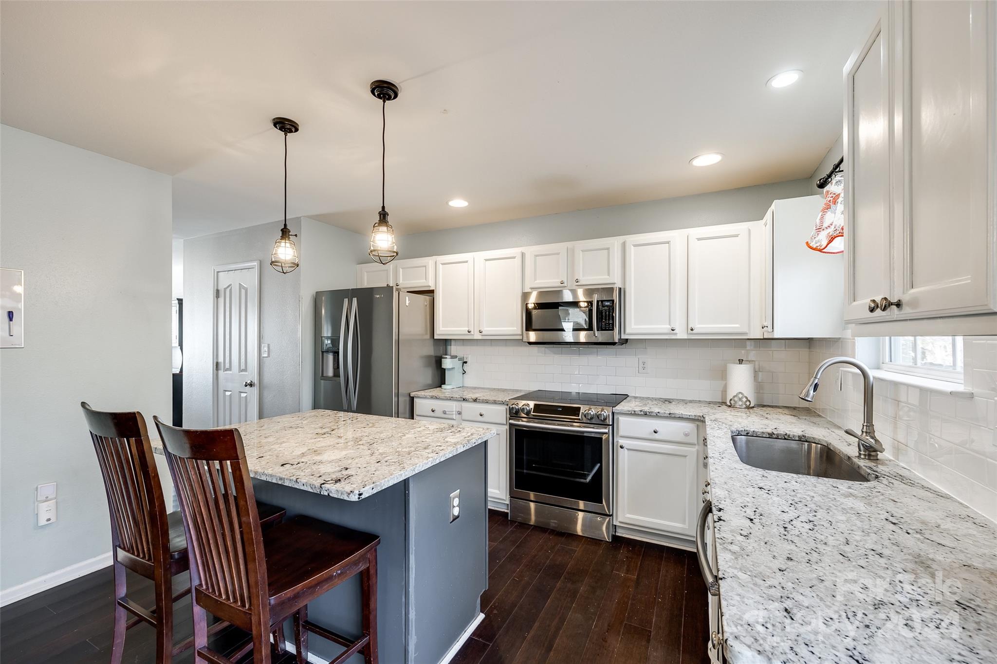 Waterlyn - Residential
