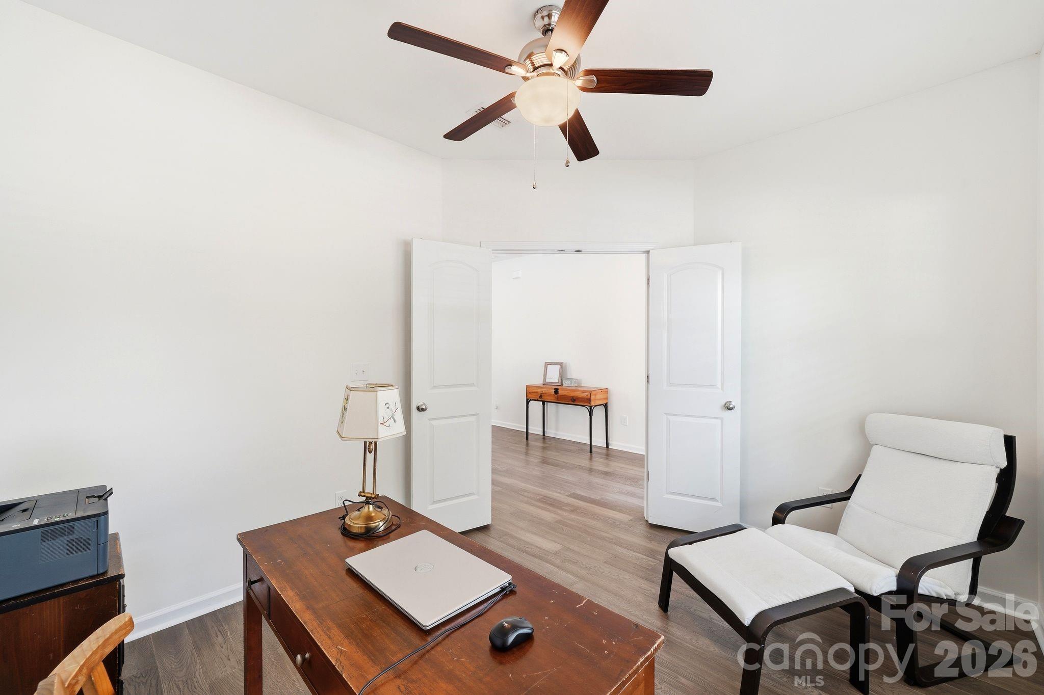 Newport Lakes - Residential