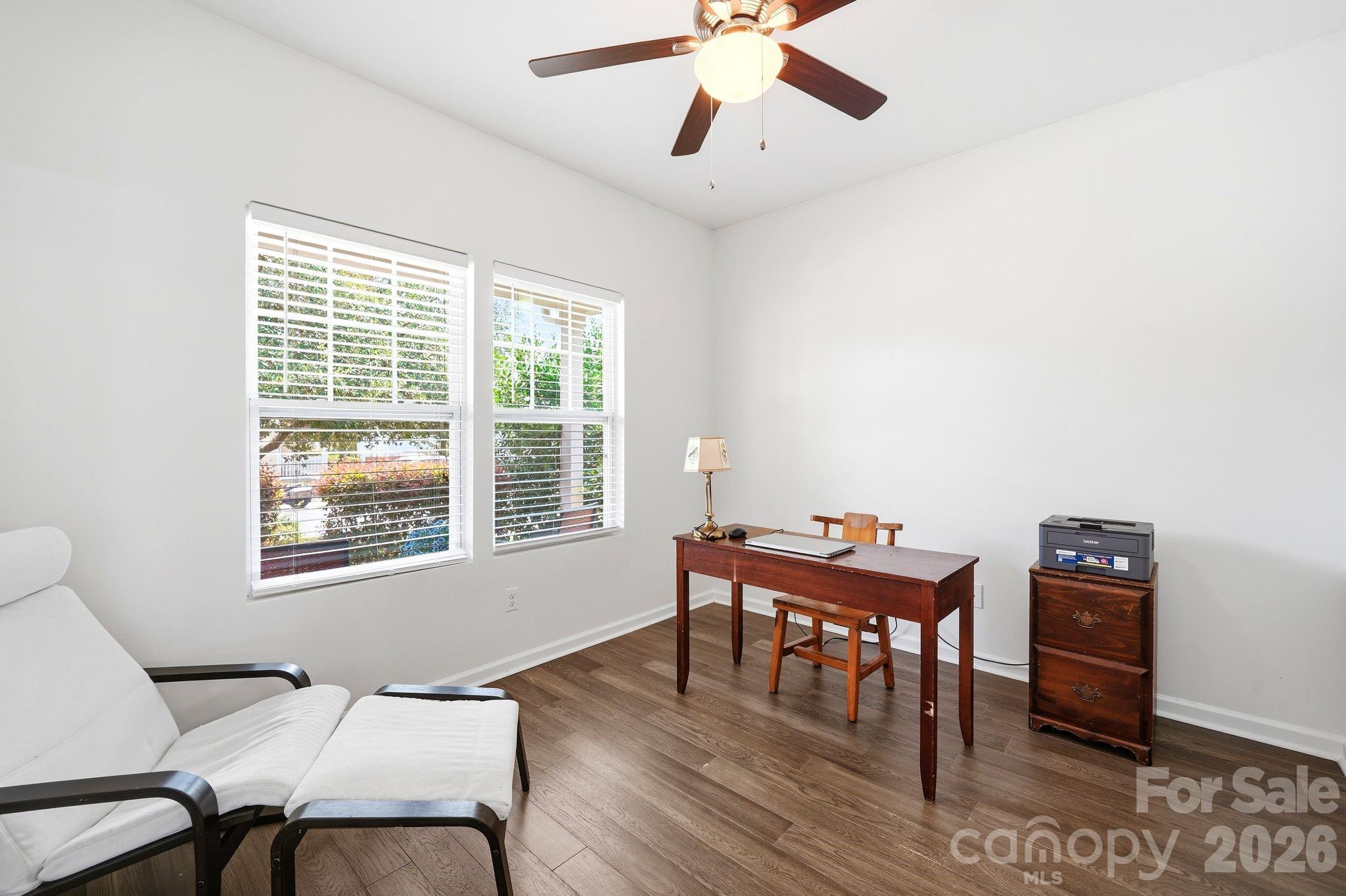 Newport Lakes - Residential
