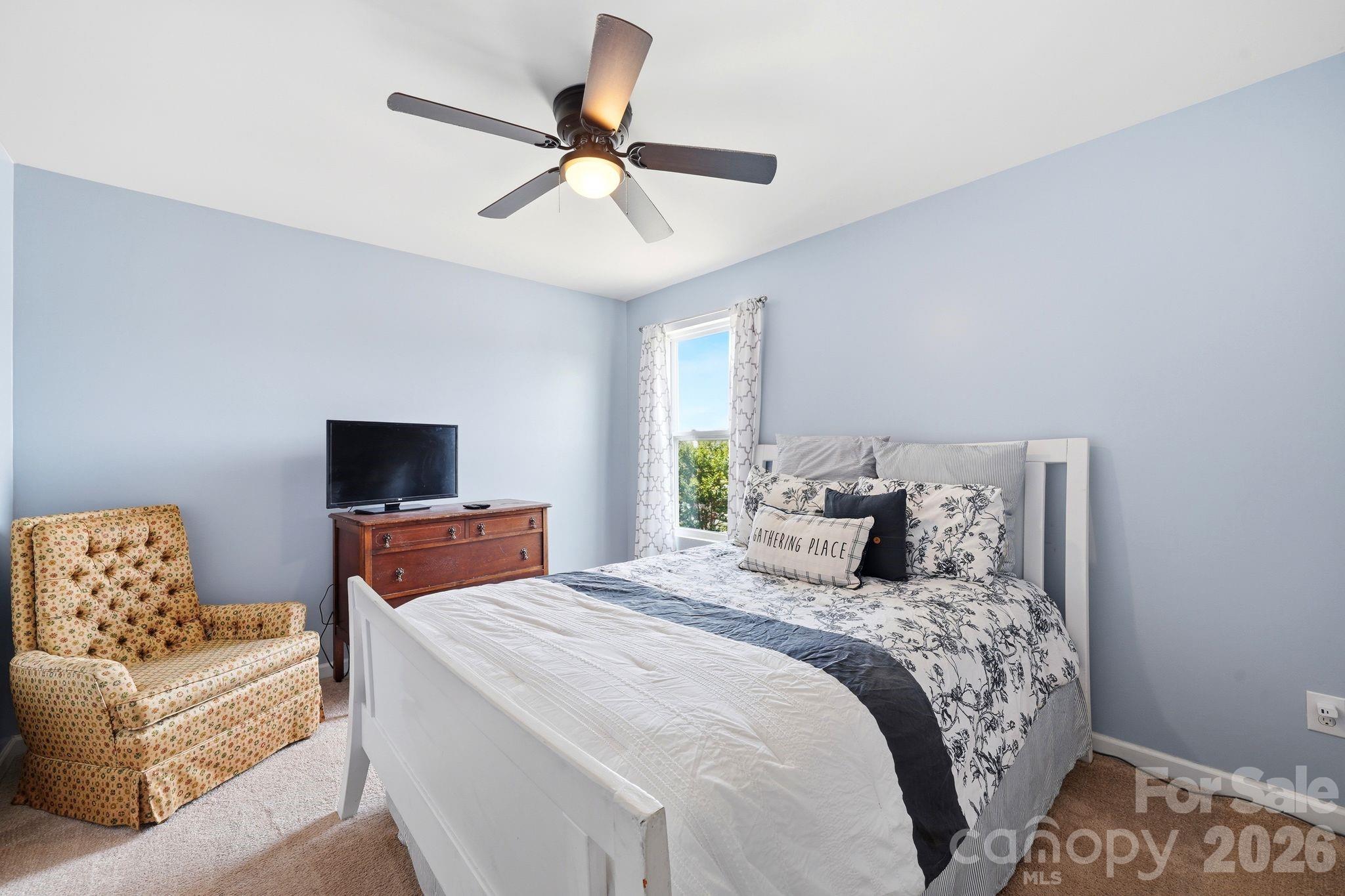 Newport Lakes - Residential