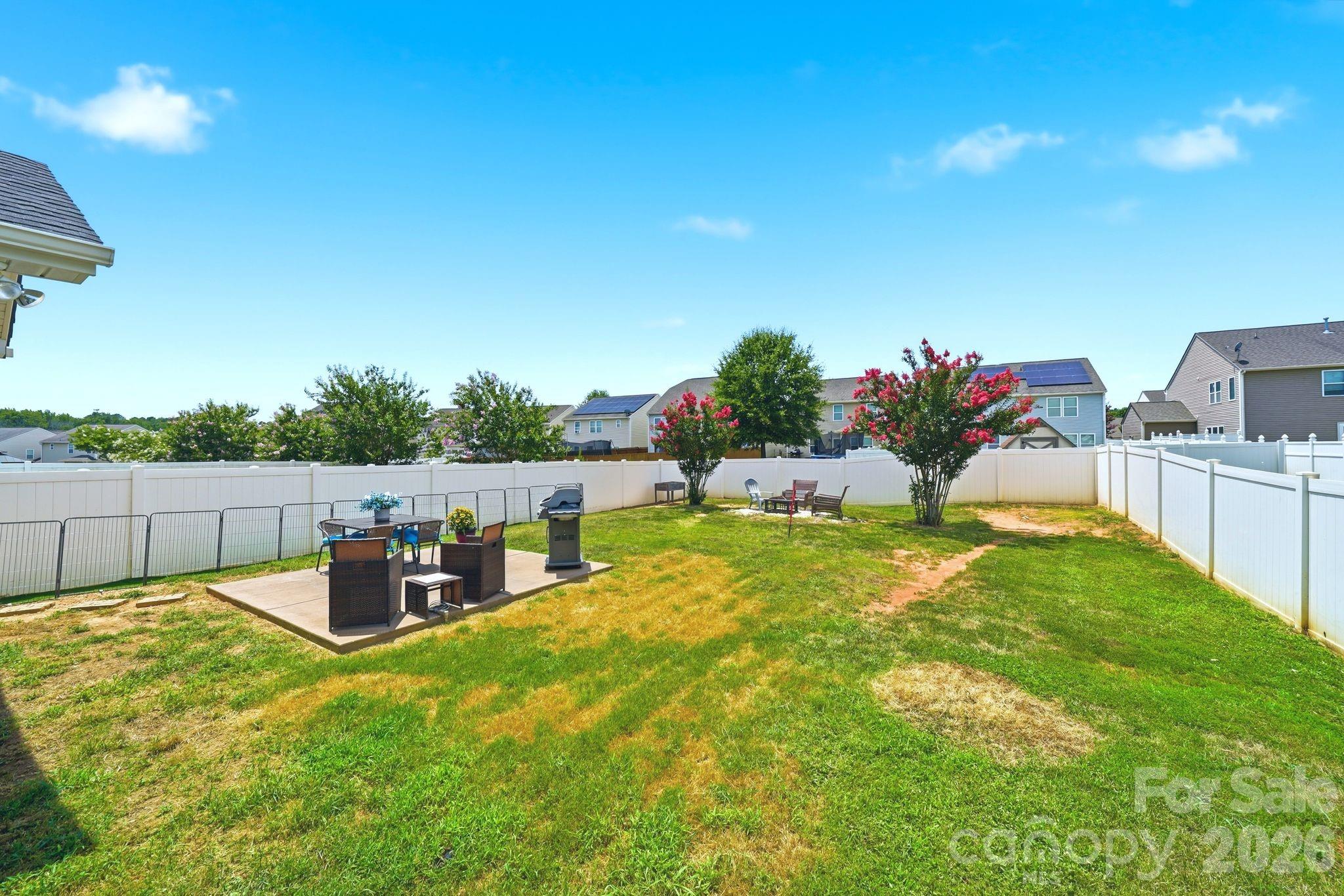 Newport Lakes - Residential