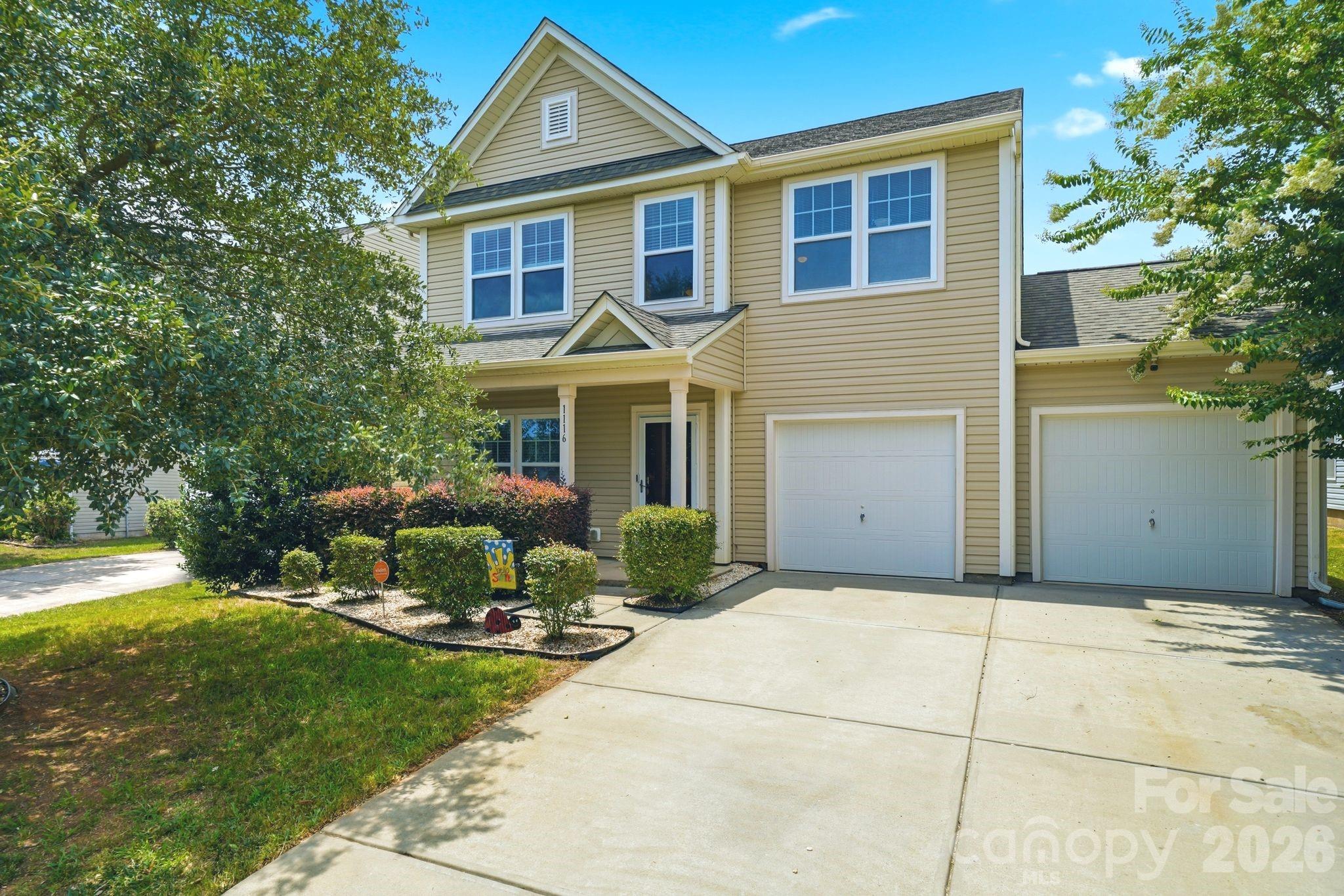 Newport Lakes - Residential