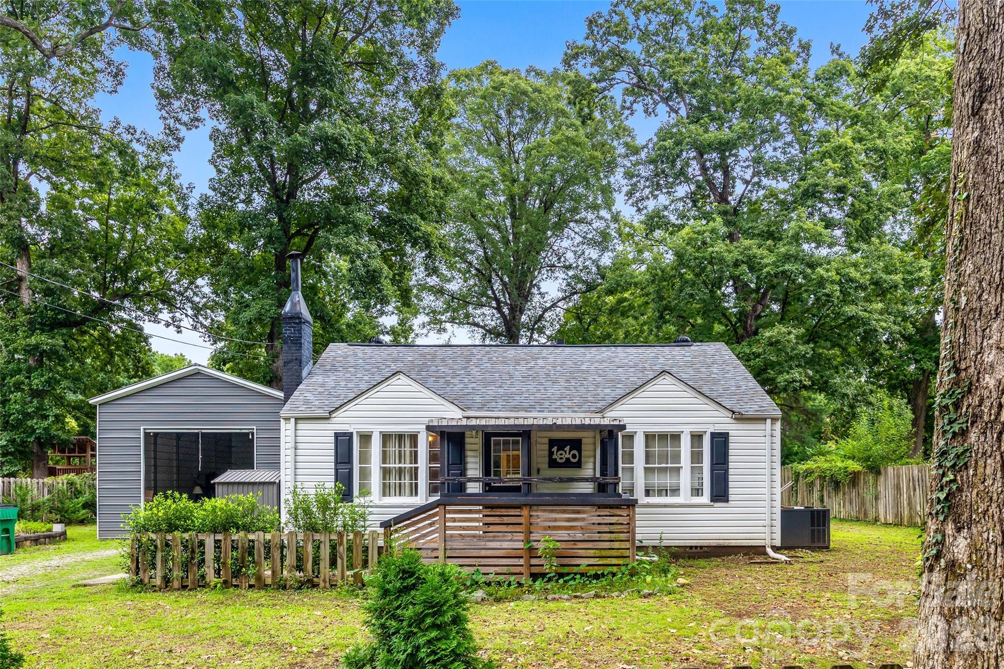 Royal Oaks - Residential
