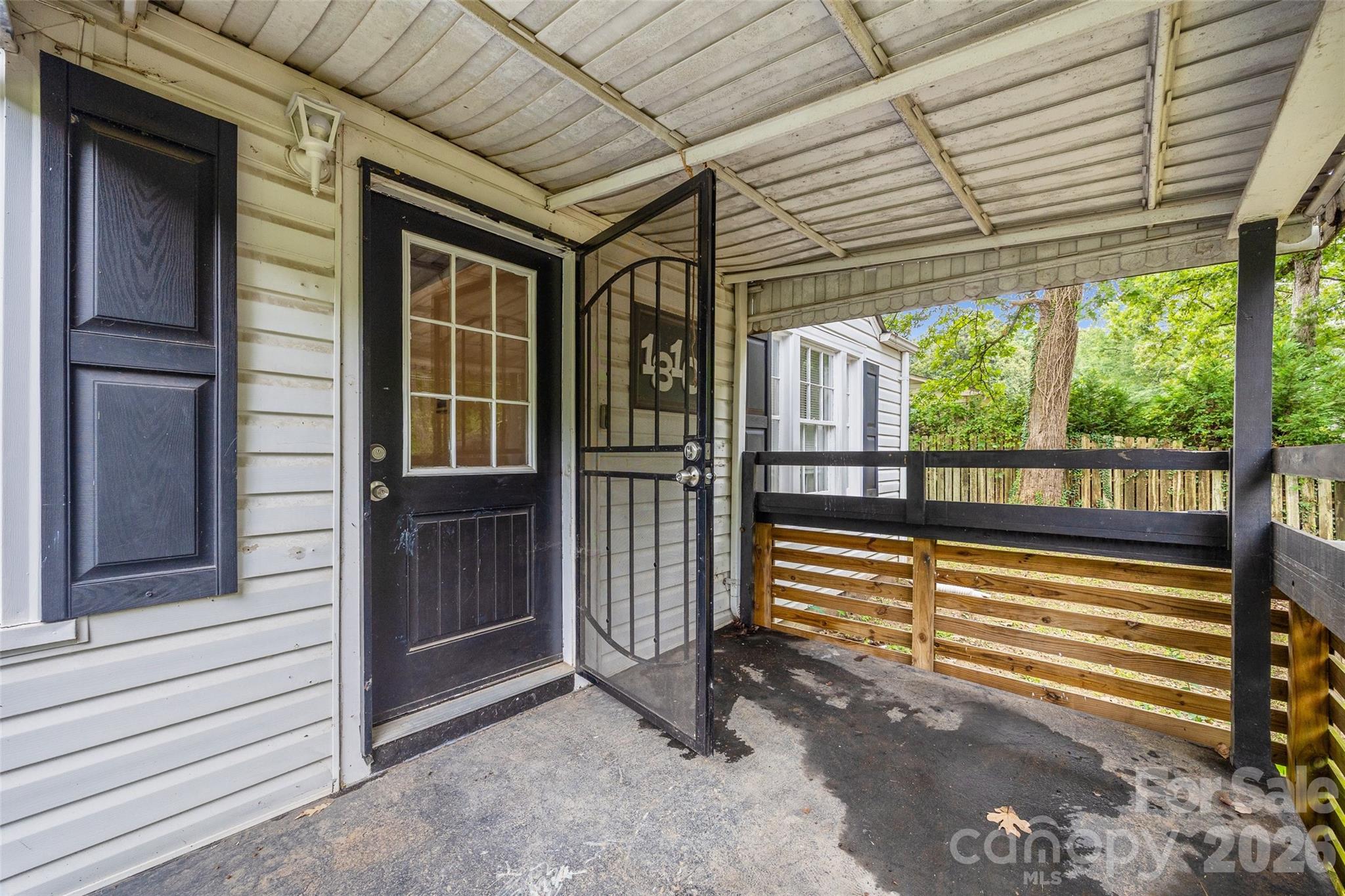 Royal Oaks - Residential