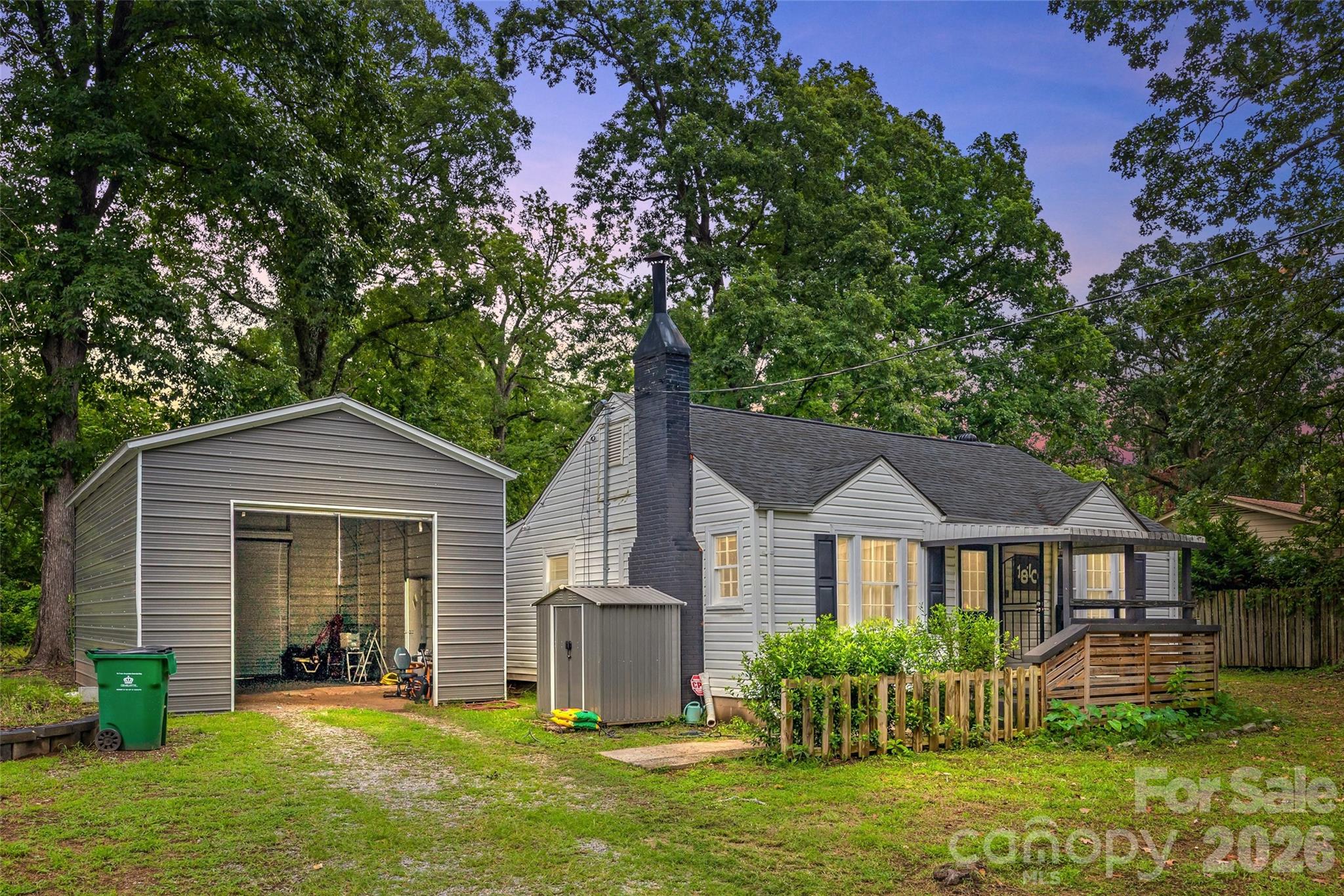 Royal Oaks - Residential
