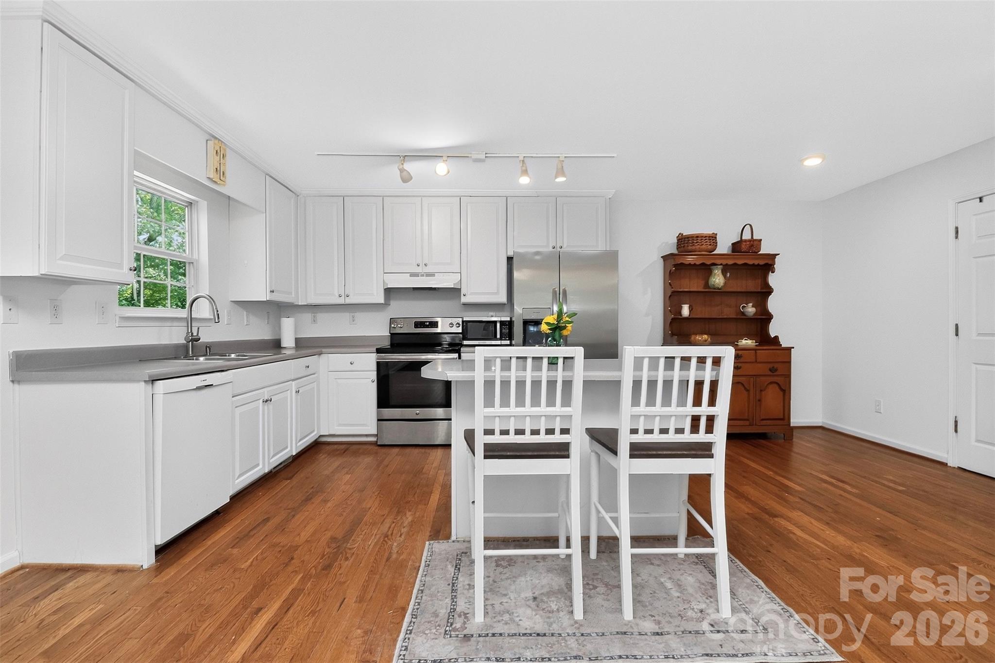 Sardis Beverly Park - Residential