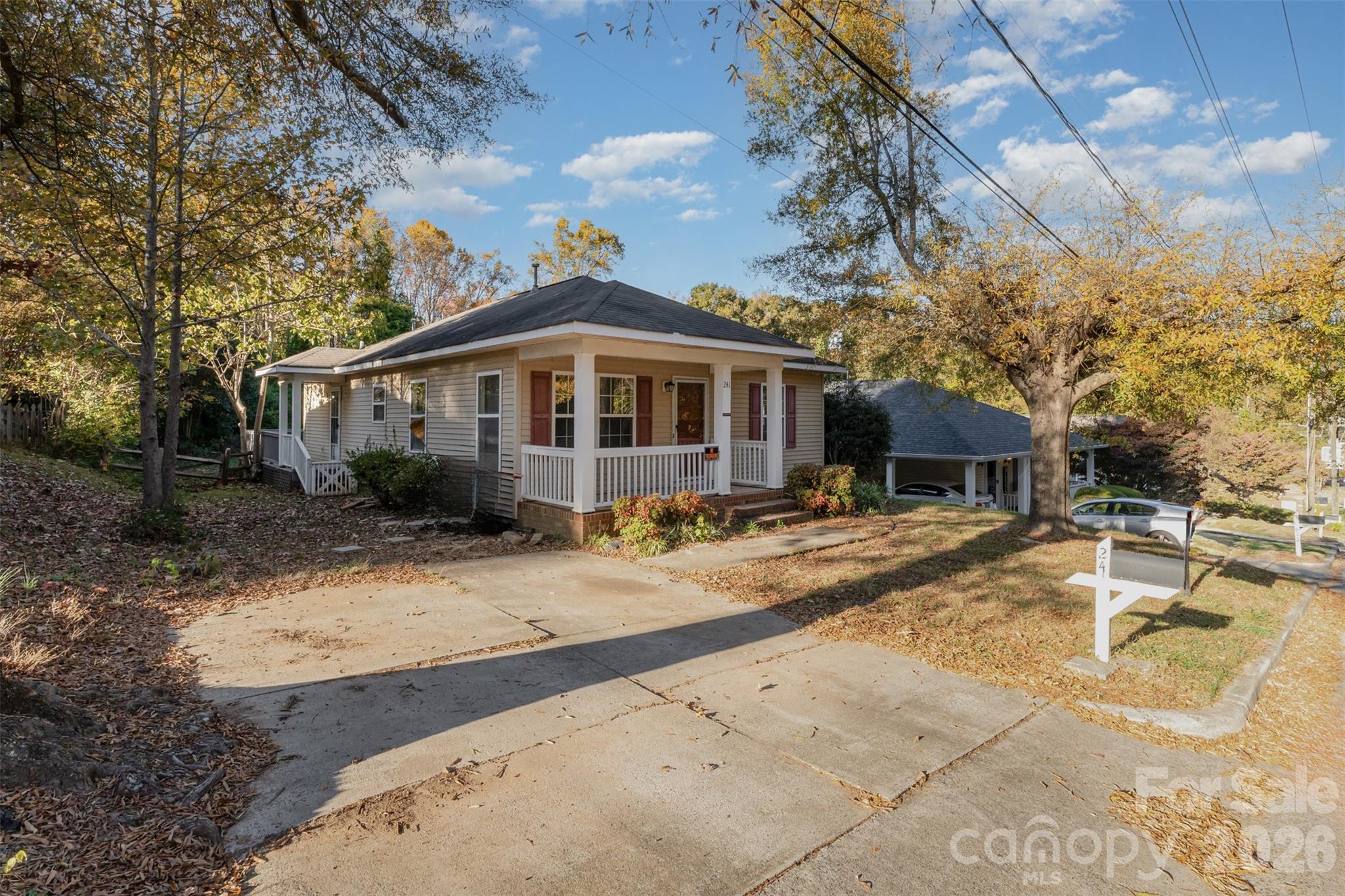 Adams Bluff - Residential