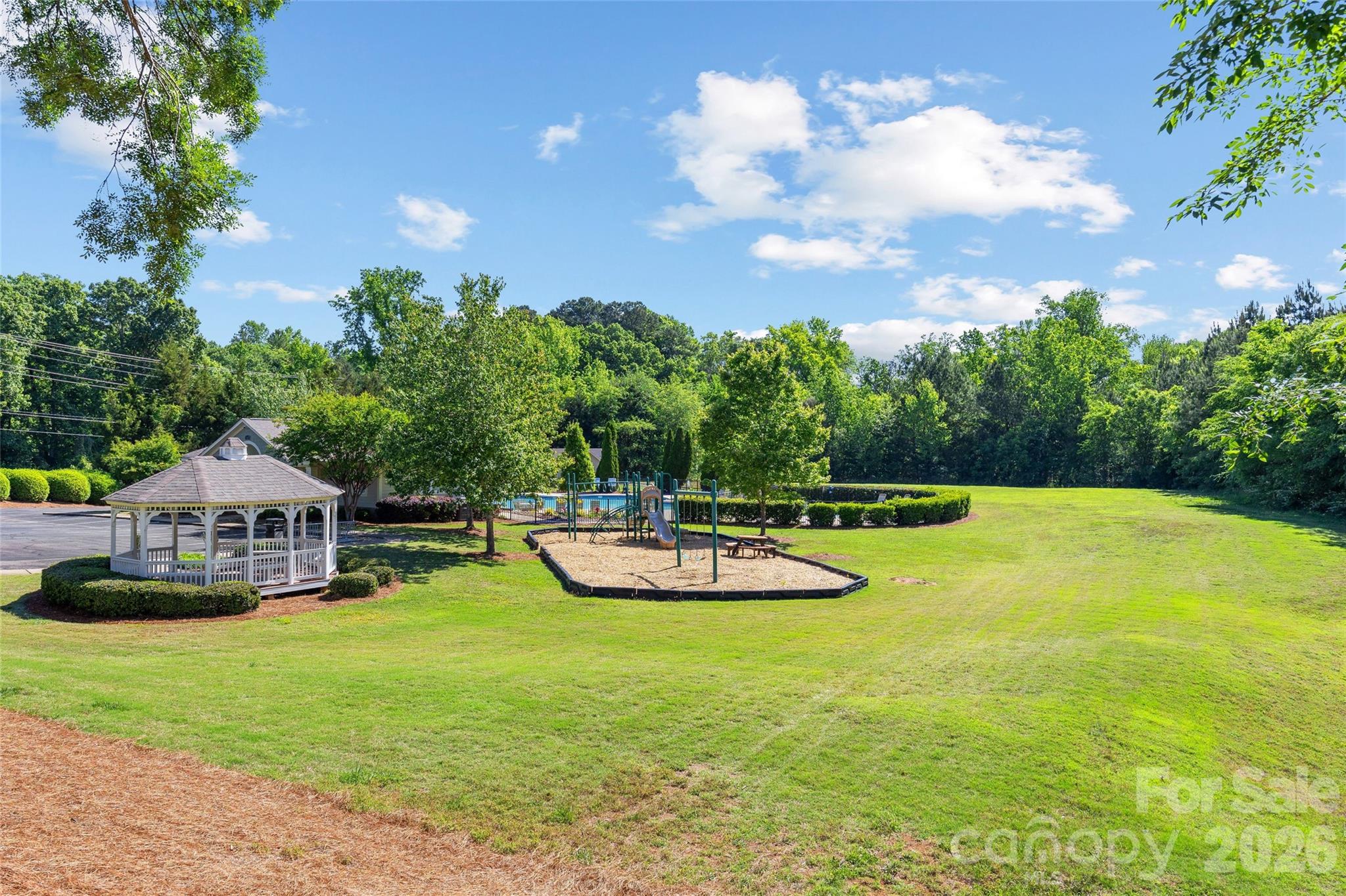 Shelly Woods - Residential