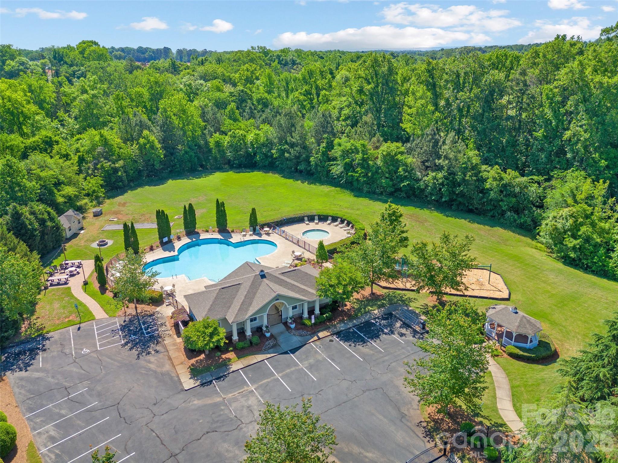 Shelly Woods - Residential