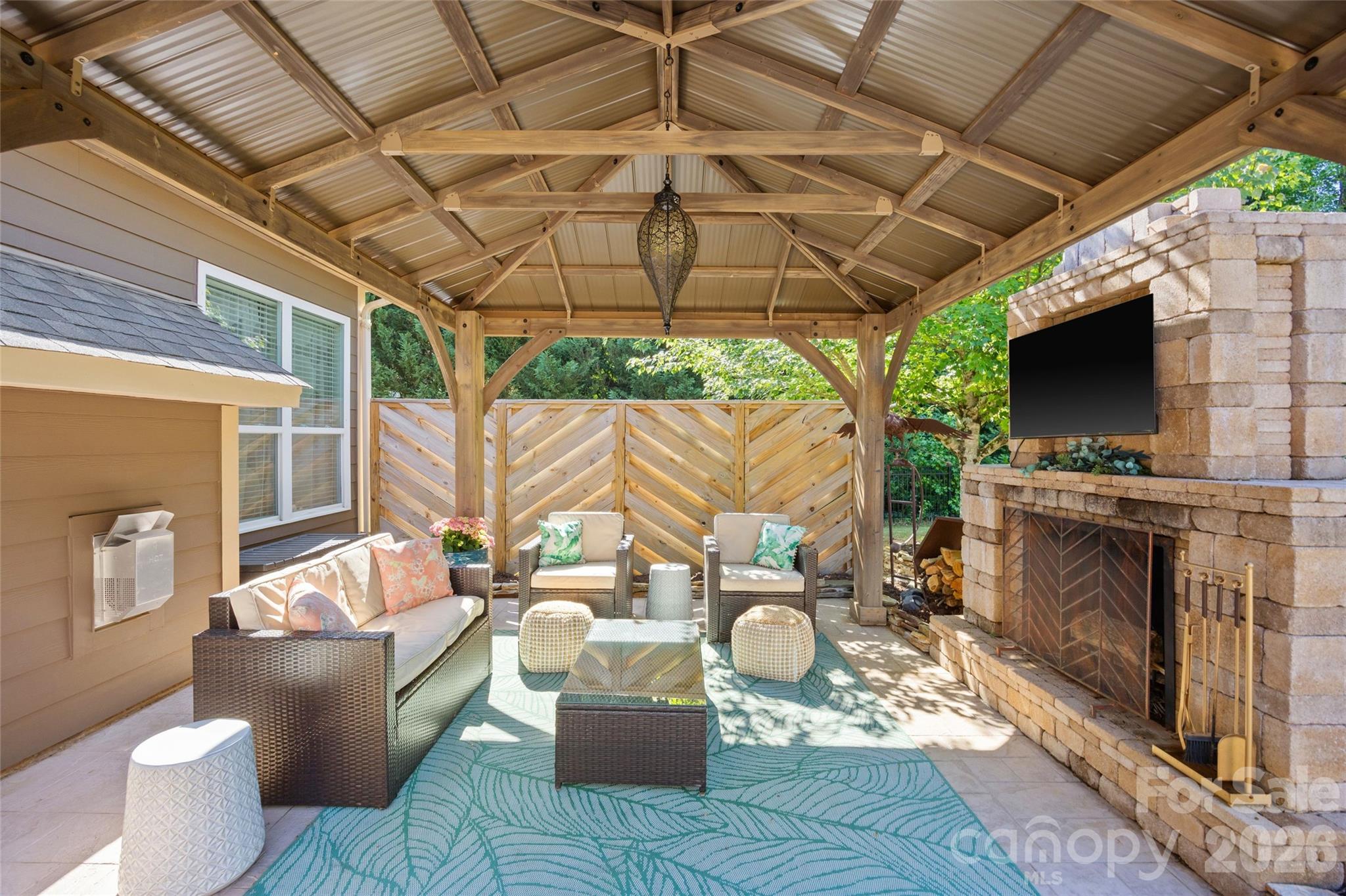 Shelly Woods - Residential