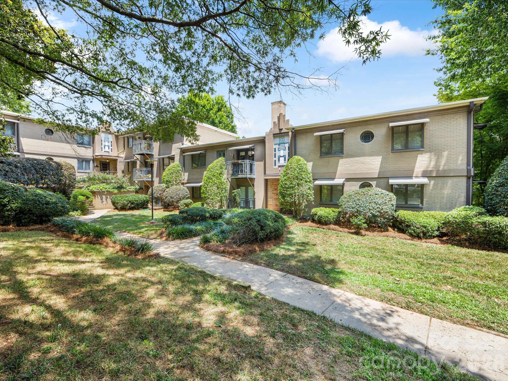 Elizabeth - Residential