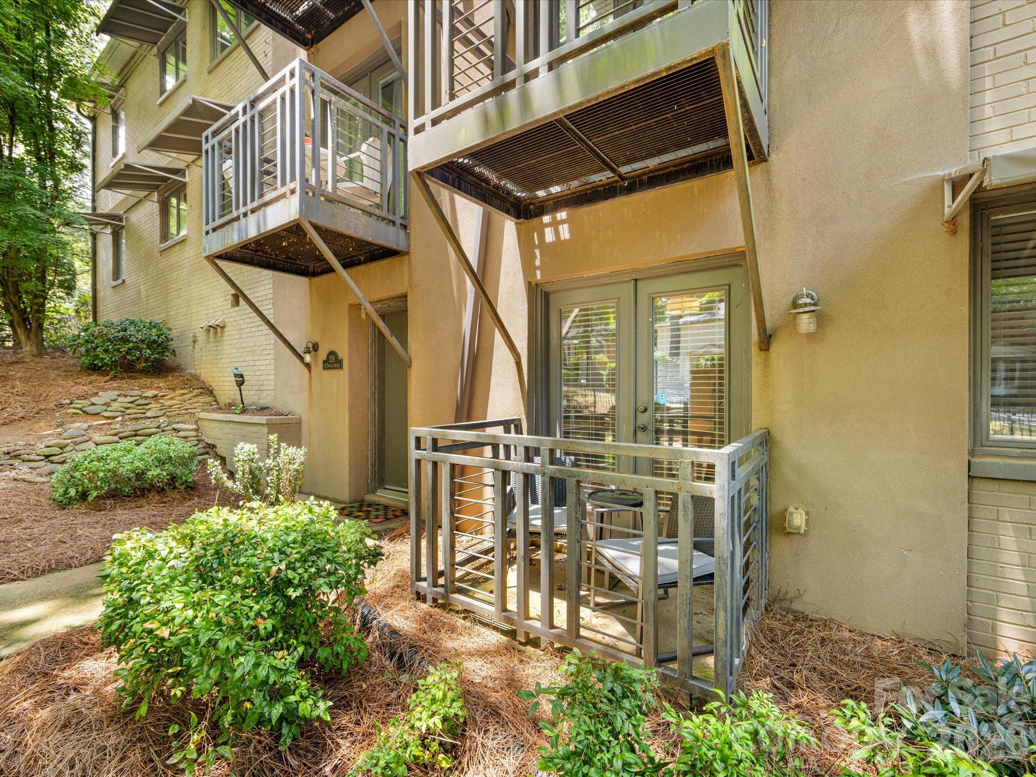 Elizabeth - Residential