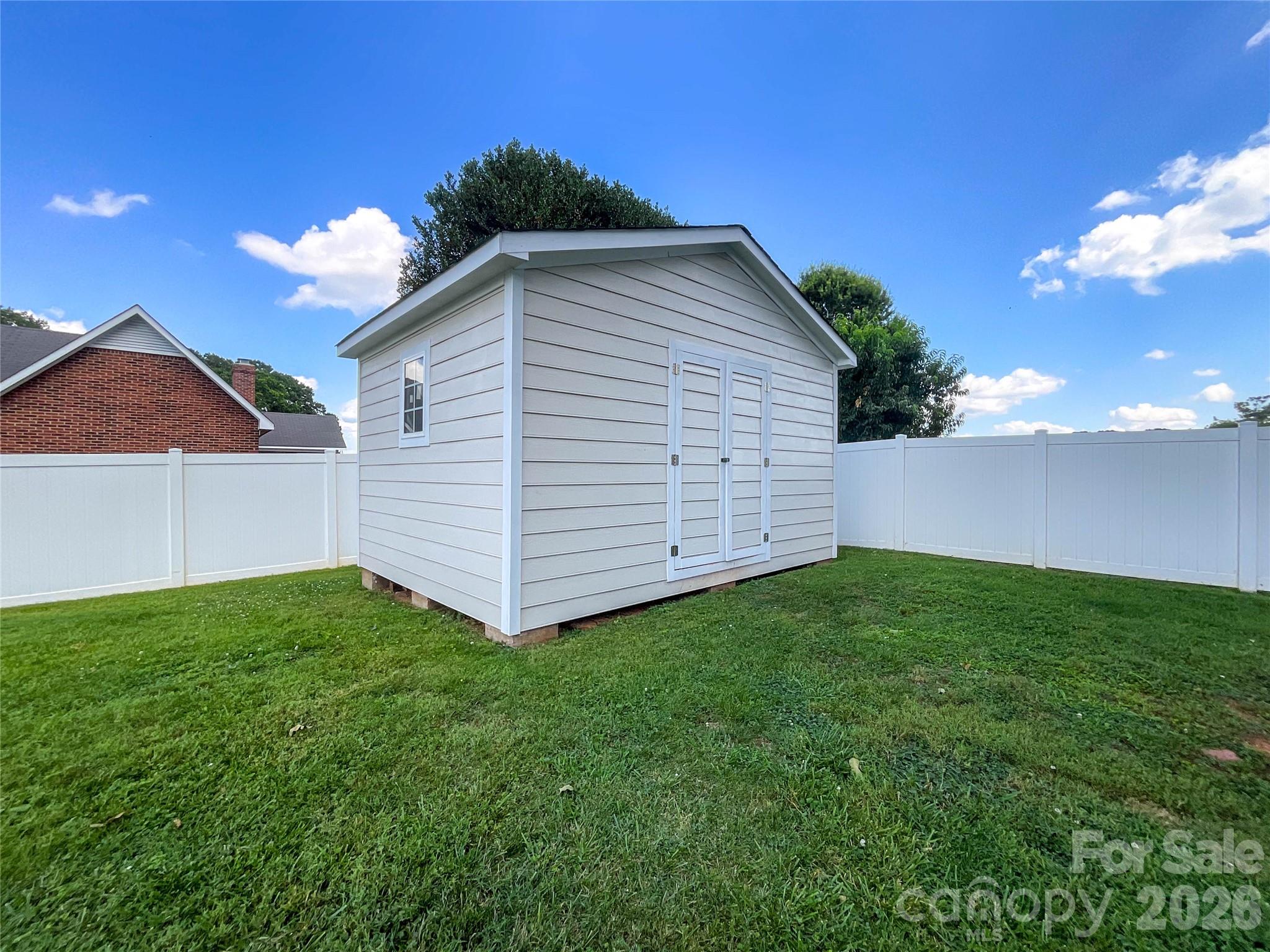 Owls Nest - Residential