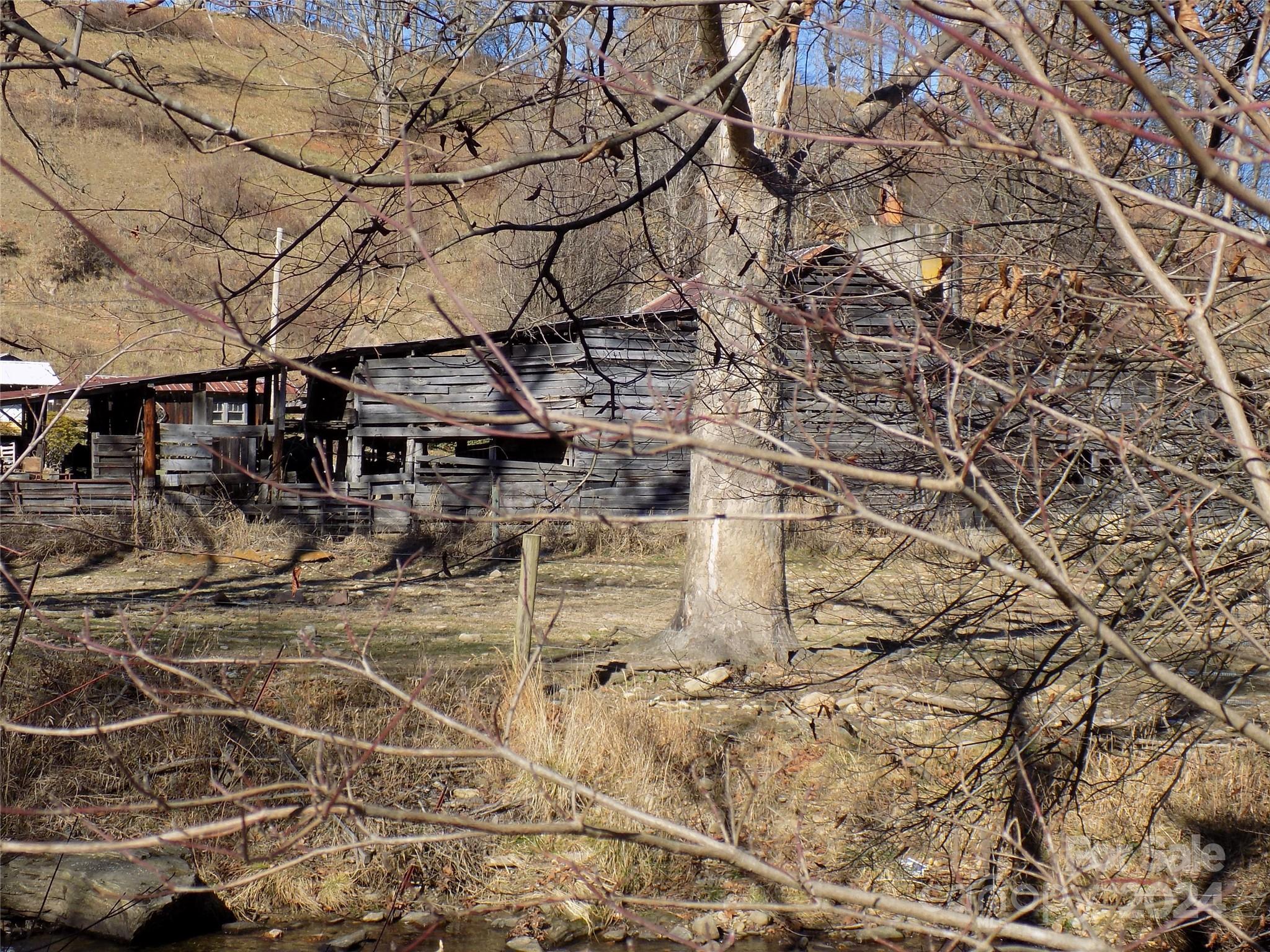 Dogwood Lakes - Residential