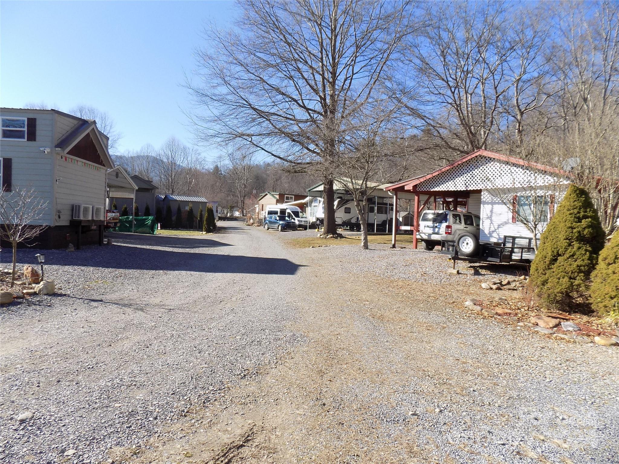 Dogwood Lakes - Residential