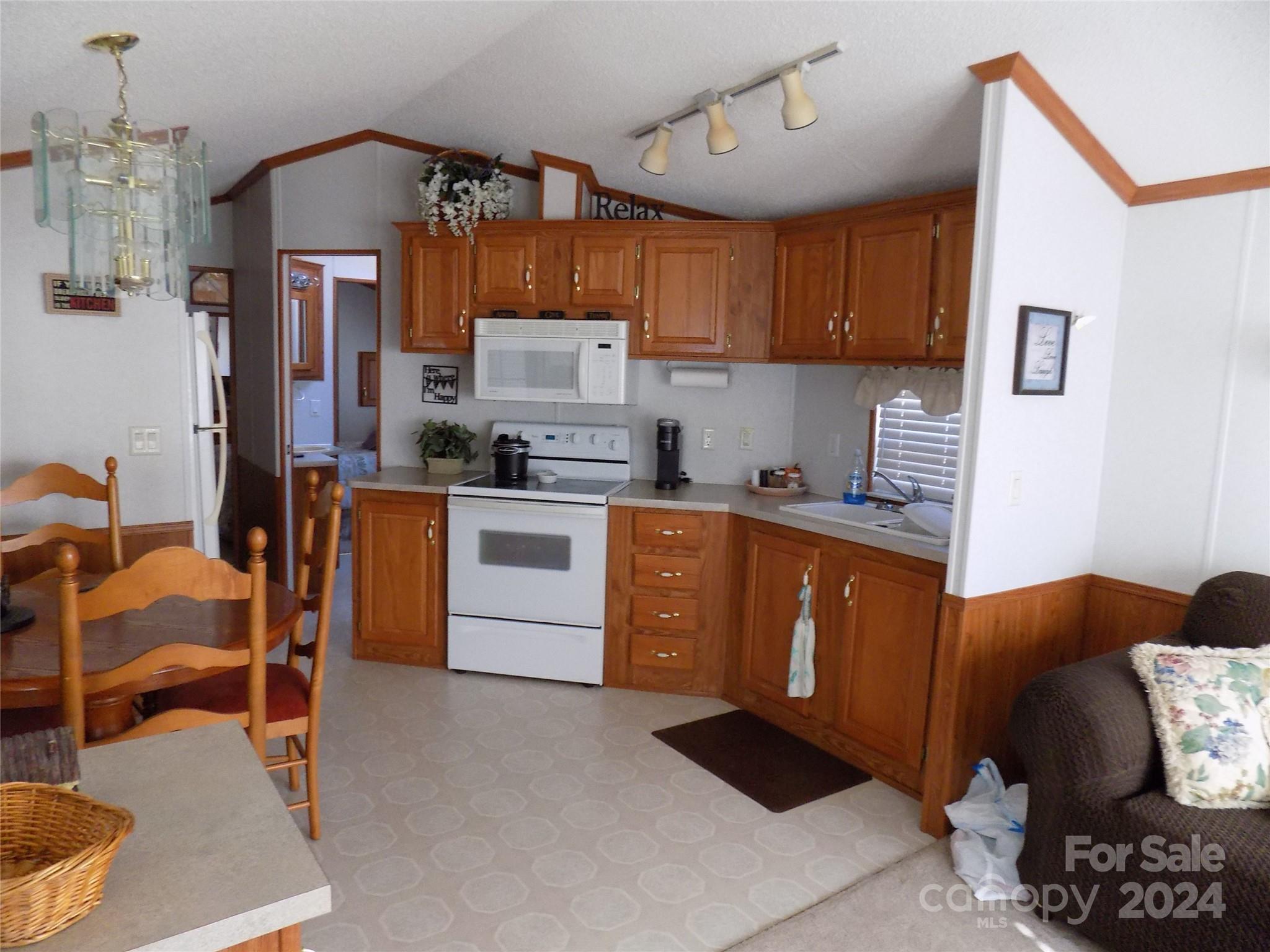Dogwood Lakes - Residential
