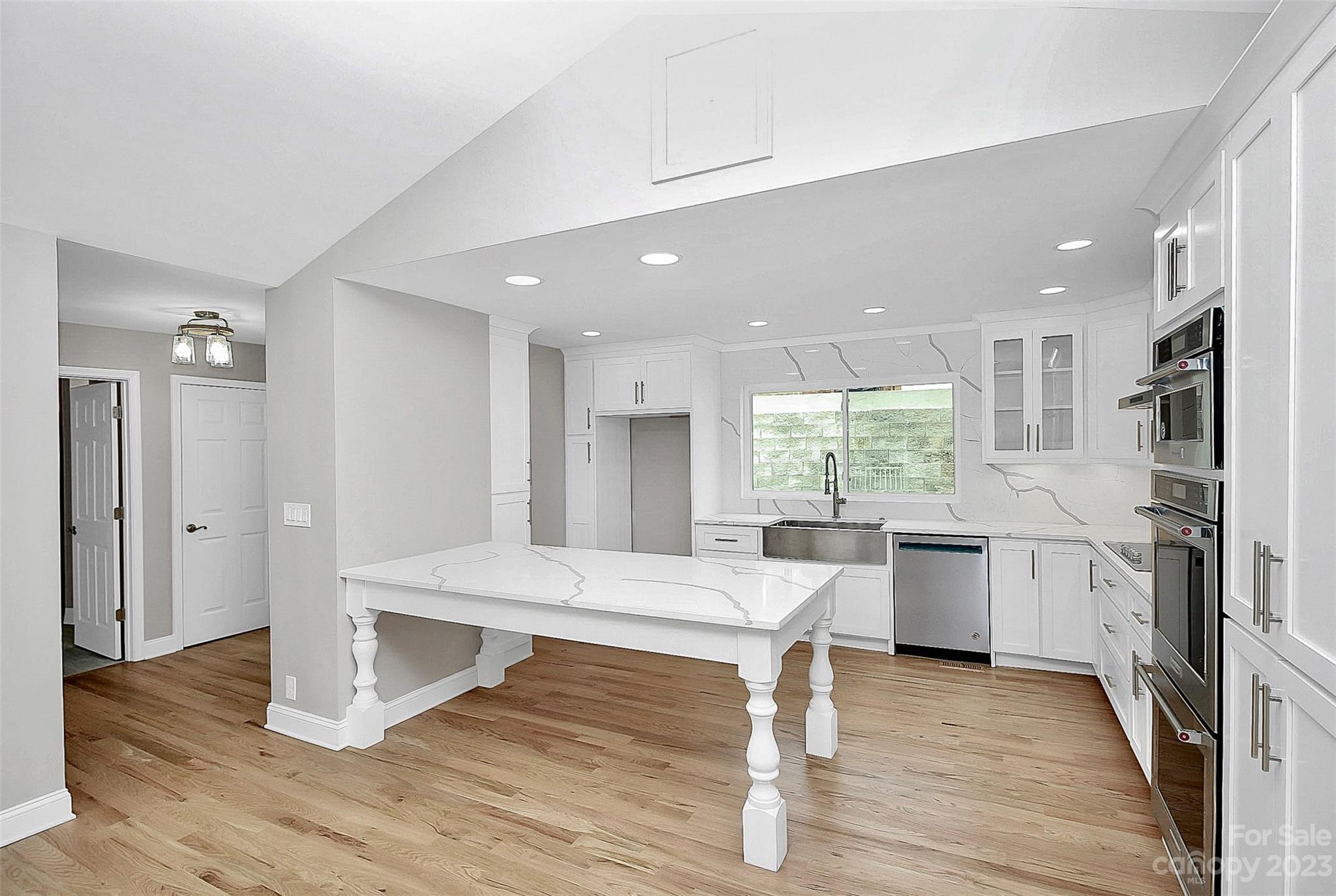 Tega Cay - Residential