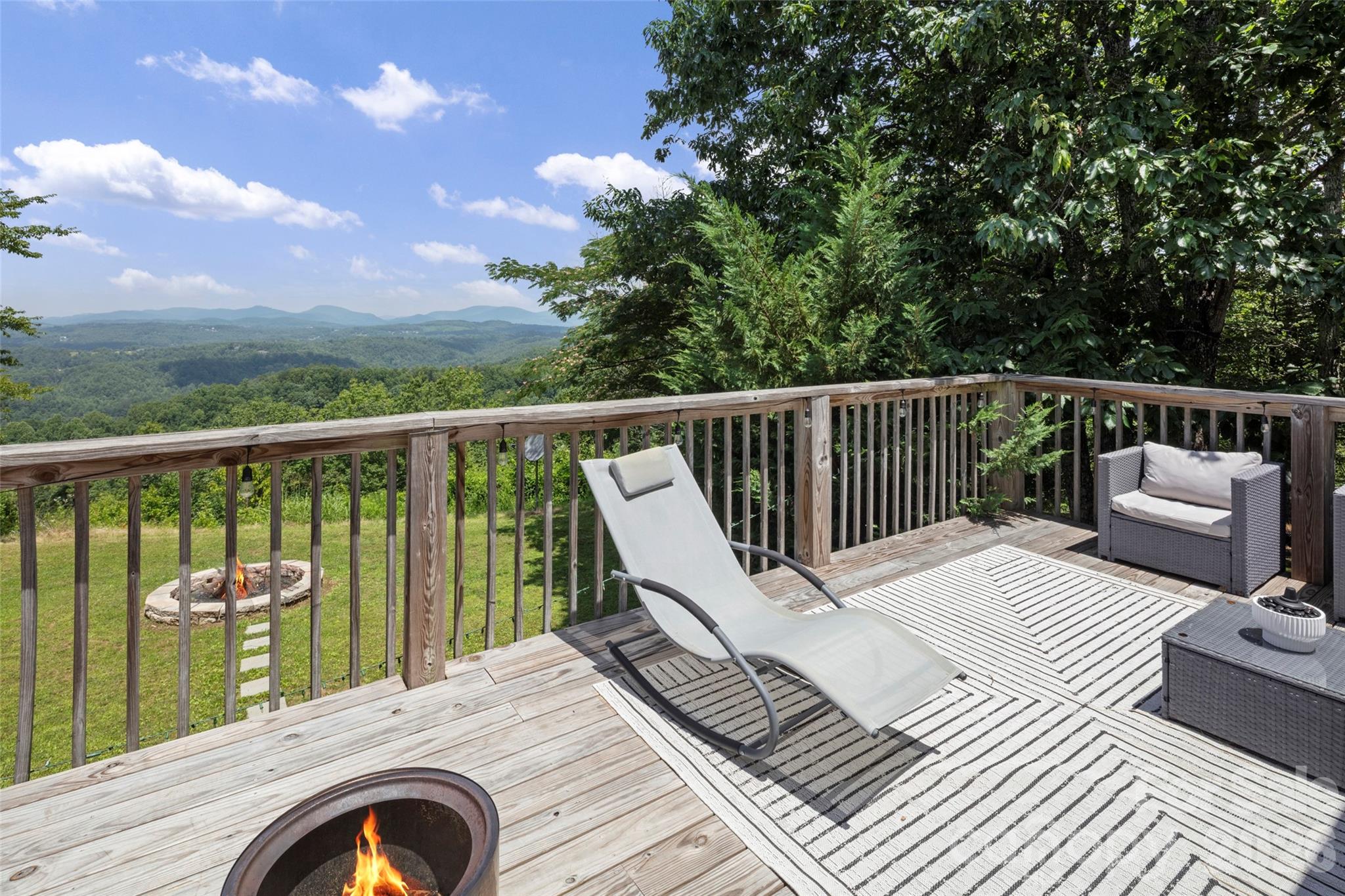 Laurel Mountain - Residential