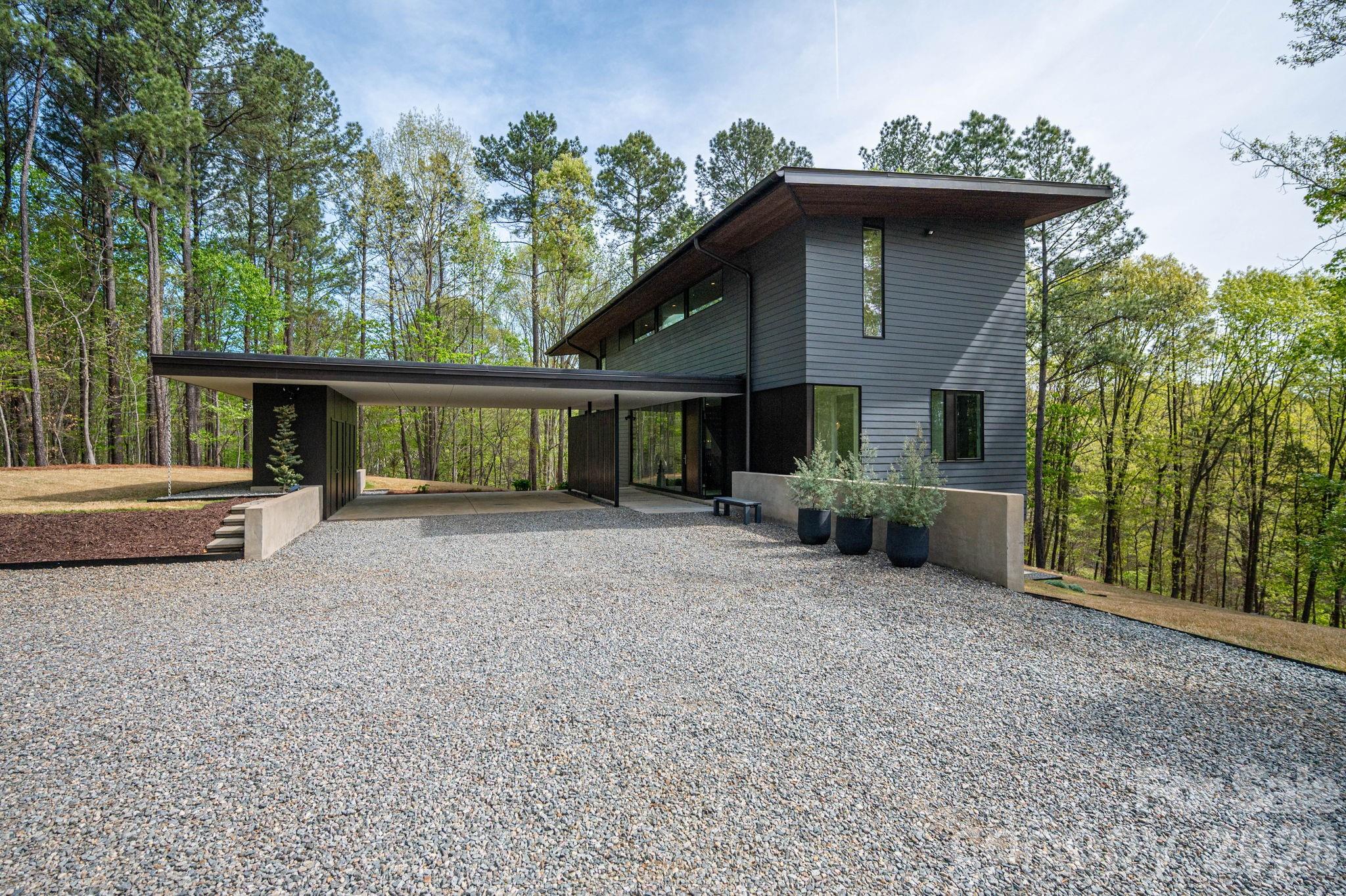 Twinn Coves on Morrison - Residential