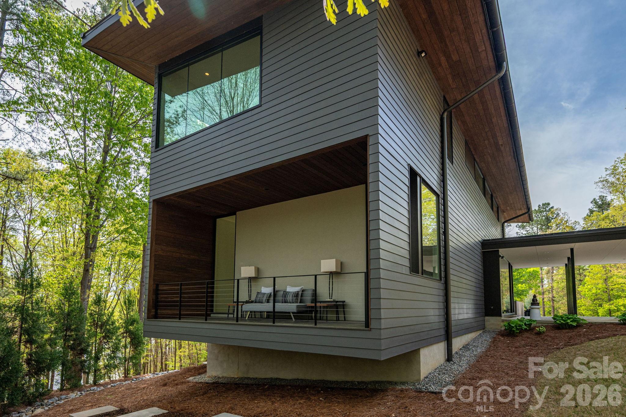 Twinn Coves on Morrison - Residential